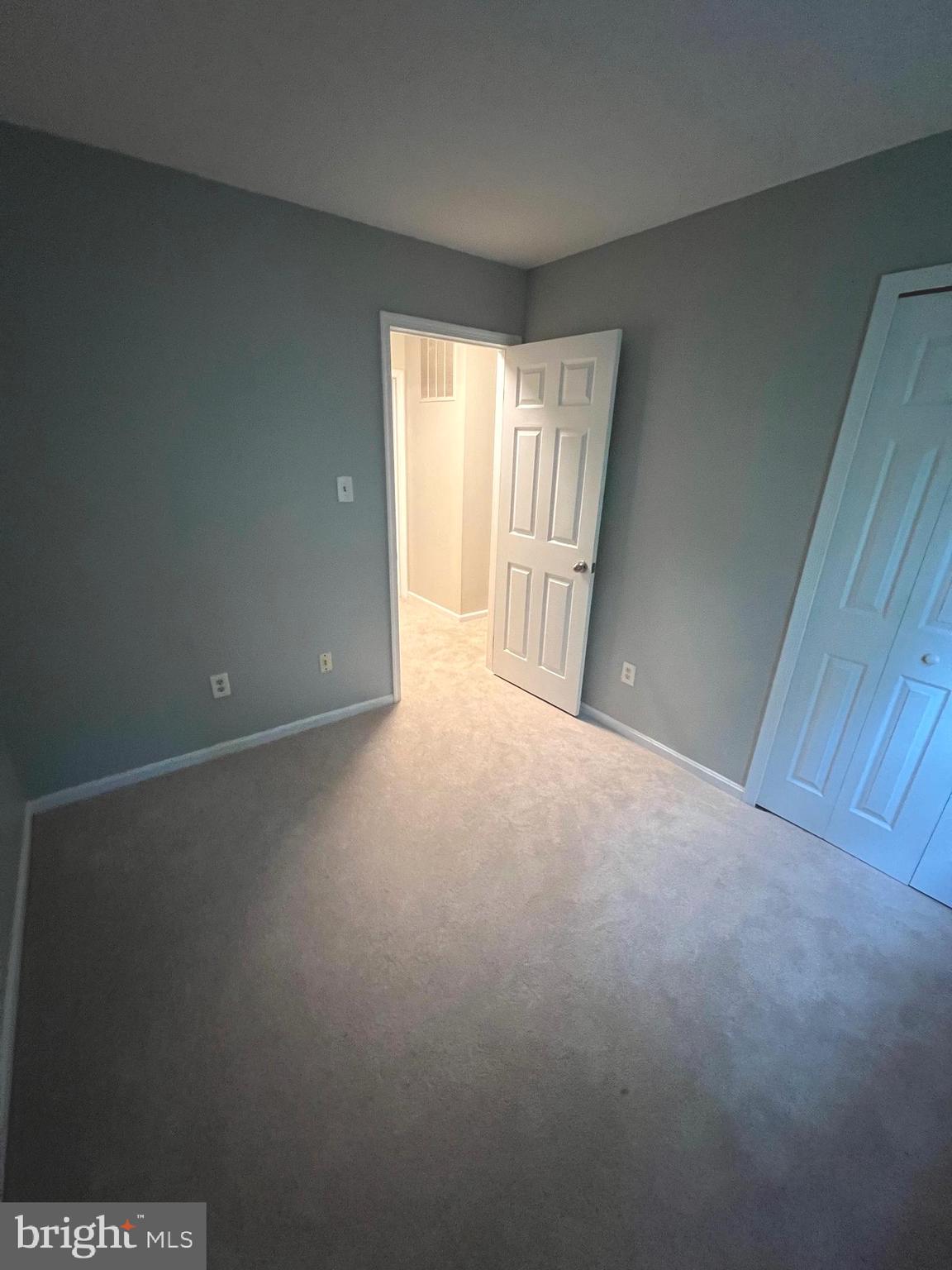 CHESTNUT HILLS WEST - Residential Lease