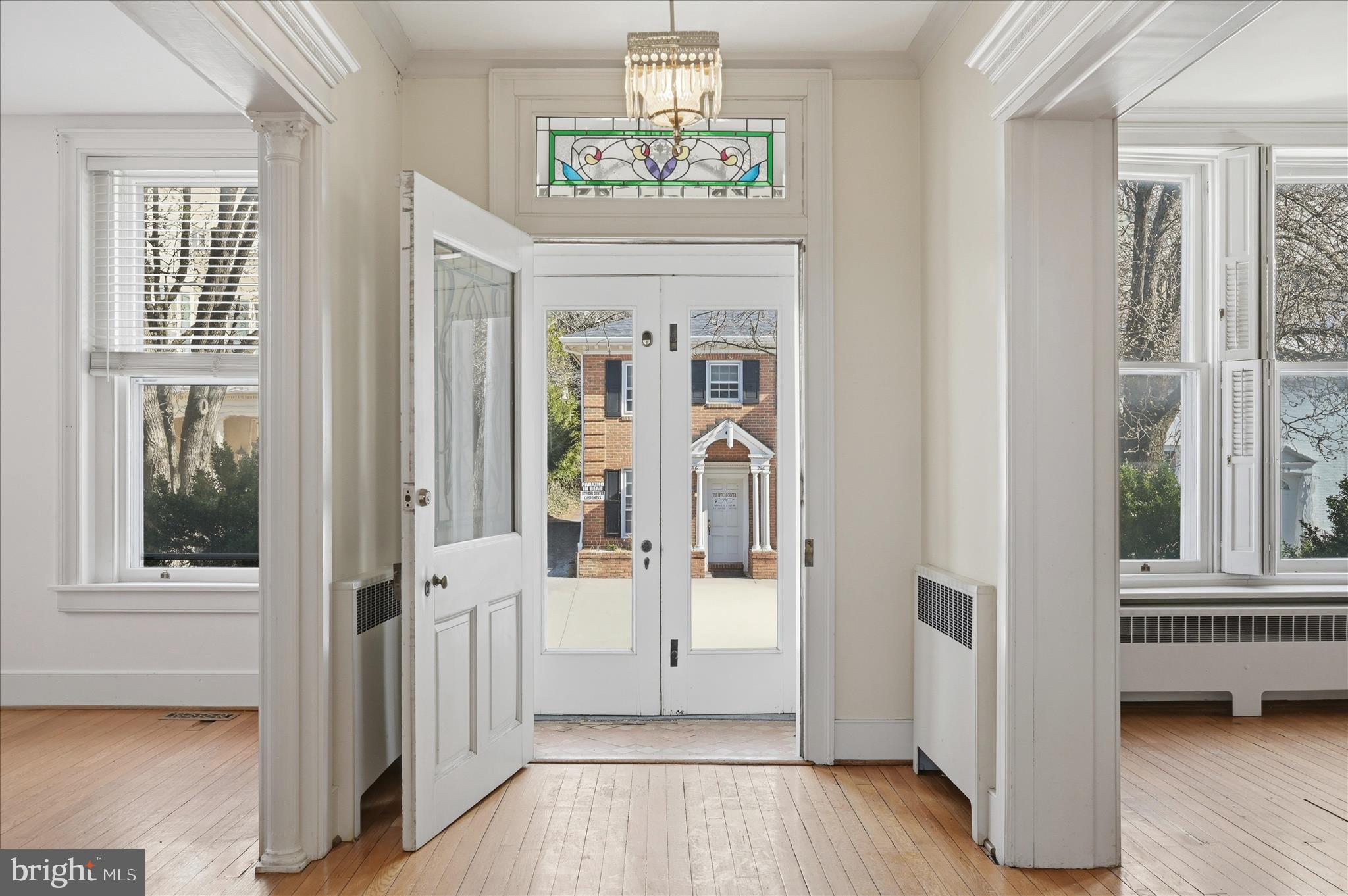 WINCHESTER HISTORIC DISTRICT - Commercial Sale