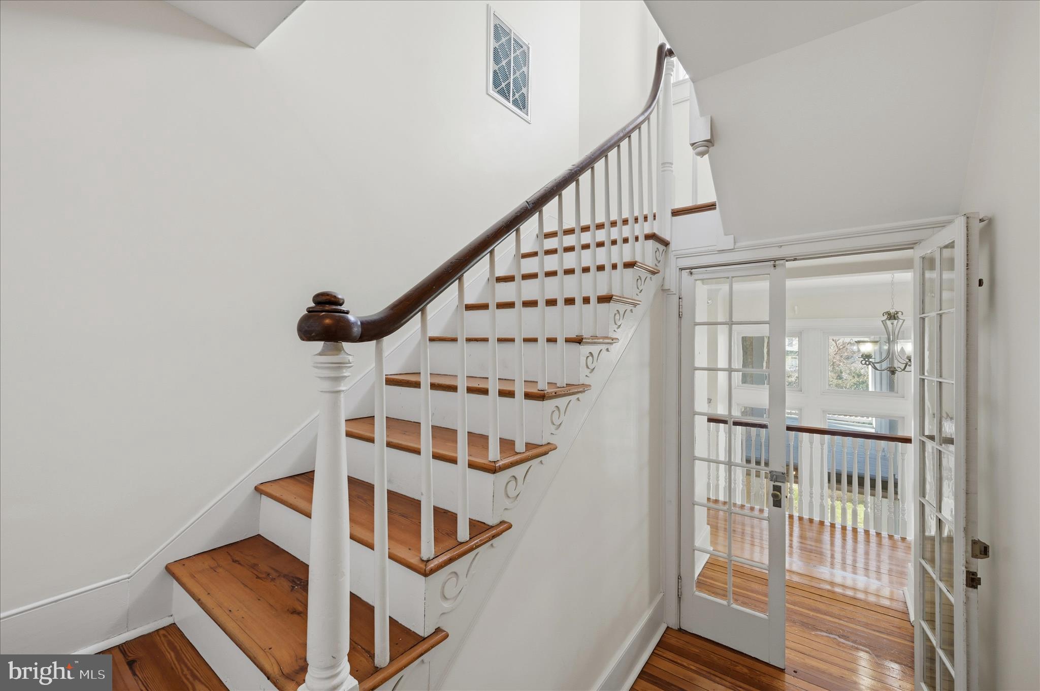 WINCHESTER HISTORIC DISTRICT - Commercial Sale