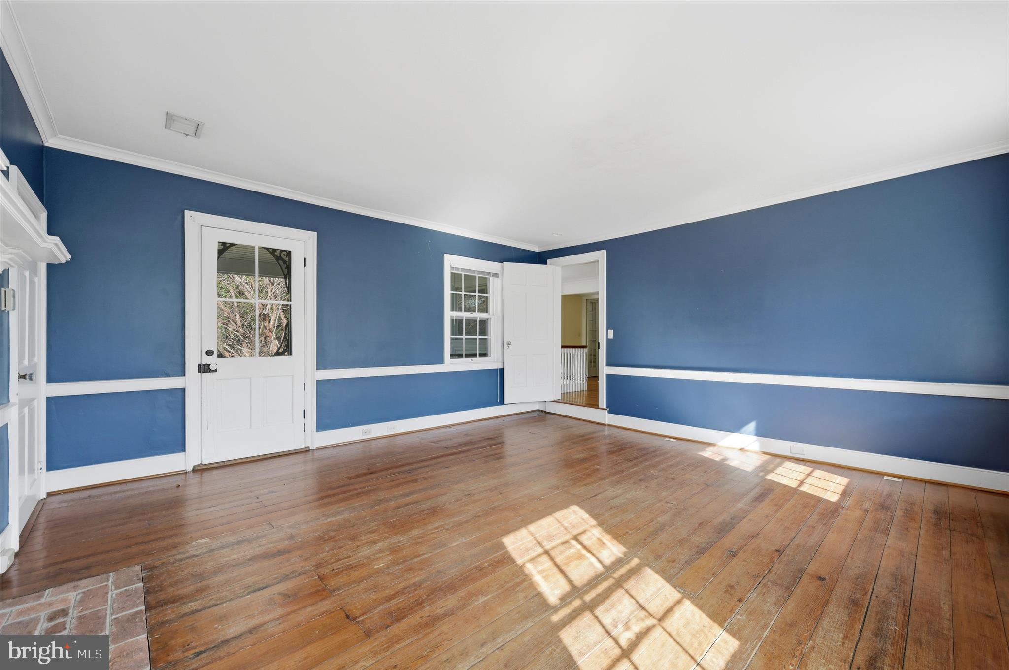 WINCHESTER HISTORIC DISTRICT - Commercial Sale