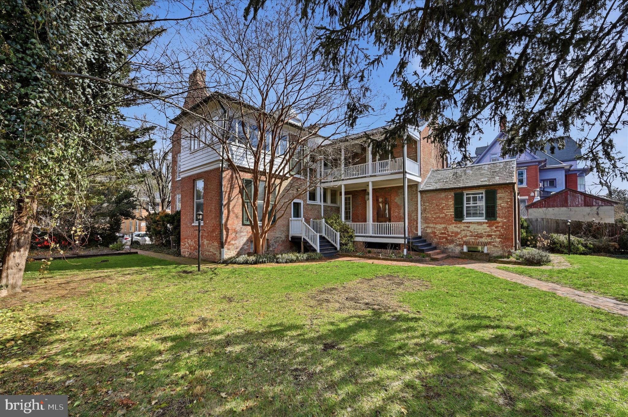 WINCHESTER HISTORIC DISTRICT - Commercial Sale