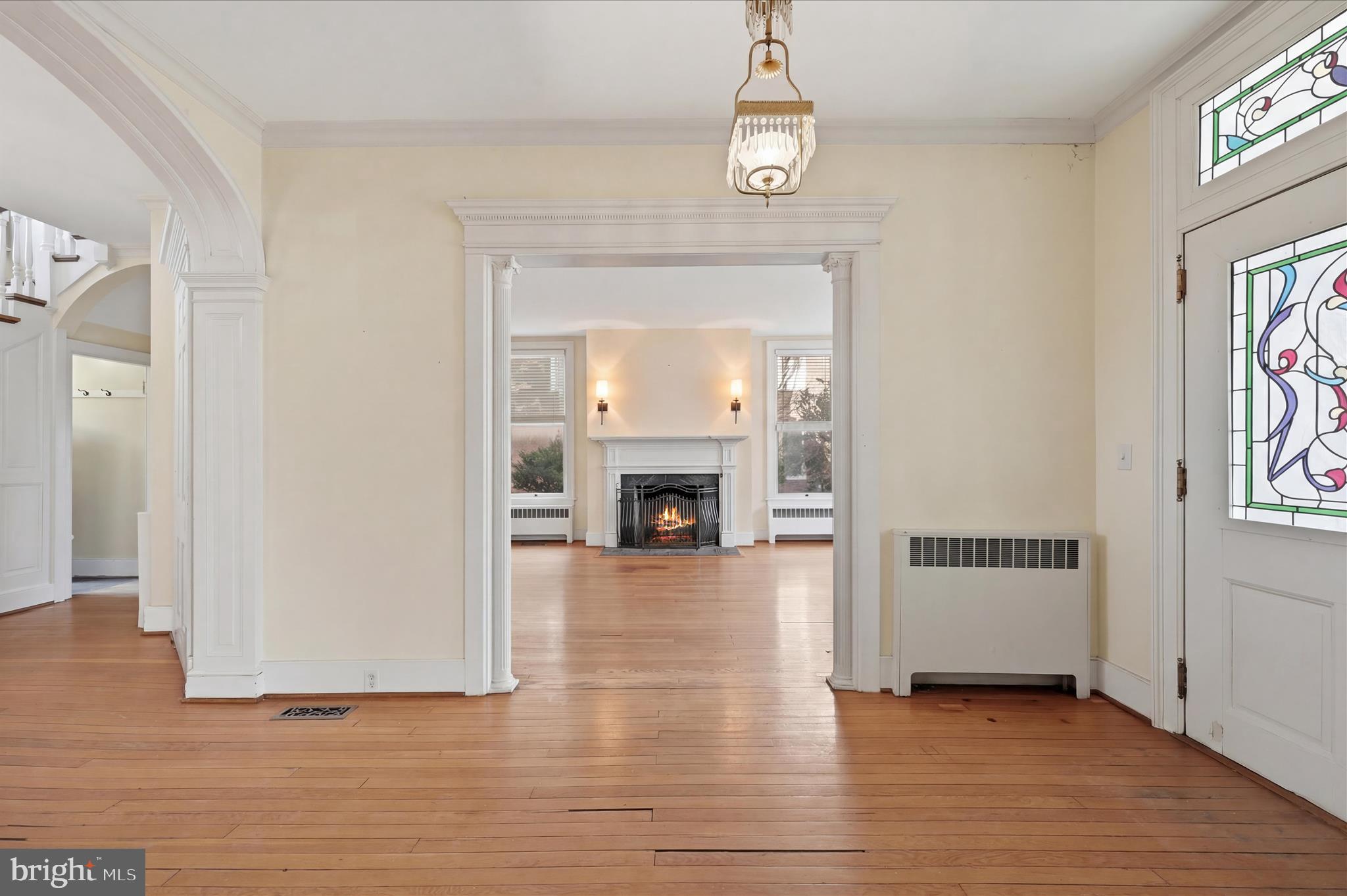 WINCHESTER HISTORIC DISTRICT - Commercial Sale