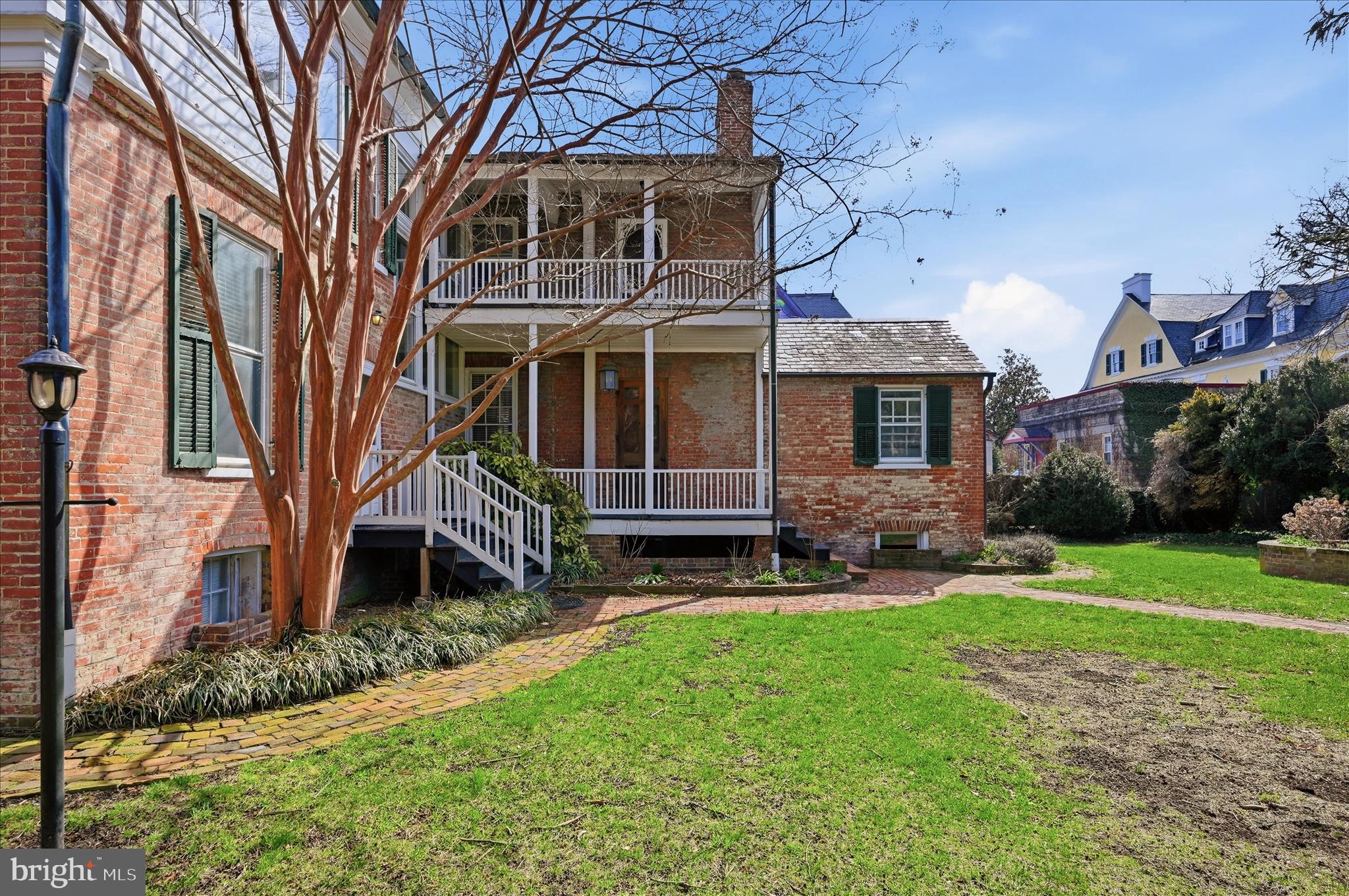 WINCHESTER HISTORIC DISTRICT - Commercial Sale