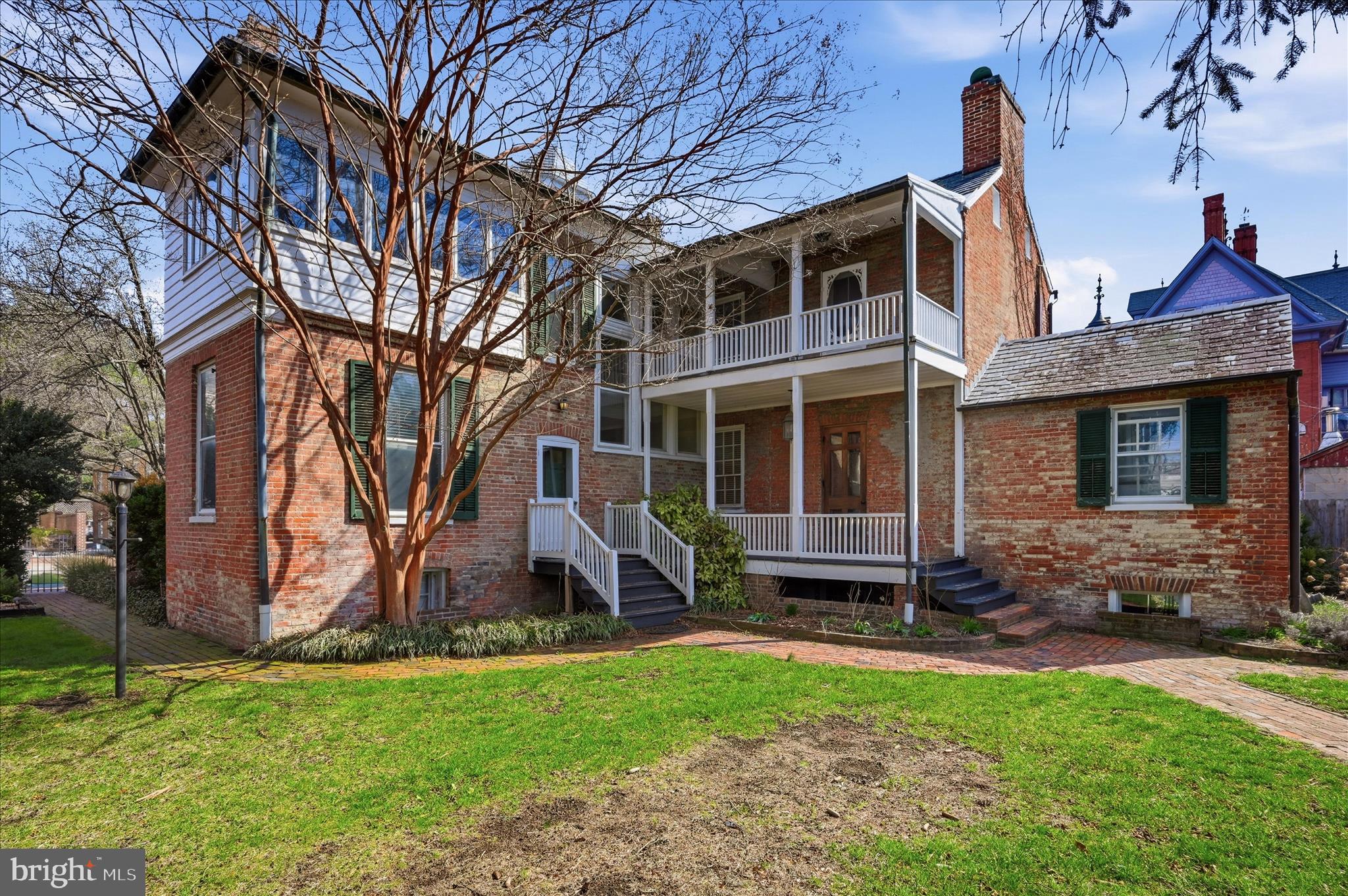 WINCHESTER HISTORIC DISTRICT - Commercial Sale