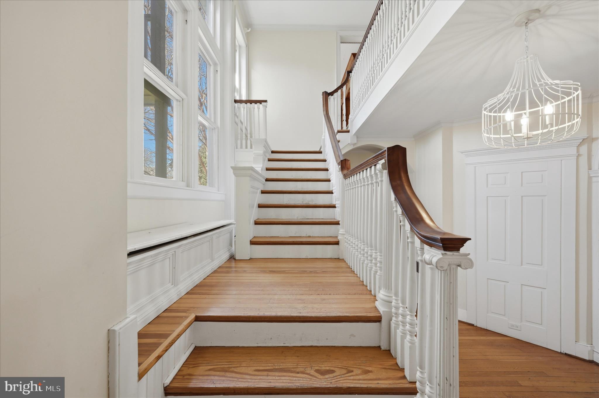 WINCHESTER HISTORIC DISTRICT - Commercial Sale