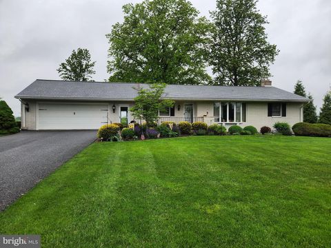 Photo of 208 Oberholtzer Road, ELIZABETHTOWN, PA 17022 (MLS # PALA2070154)