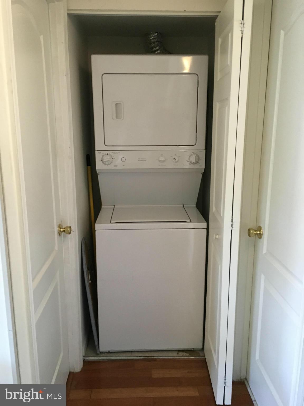 RENAISSANCE - Residential Lease