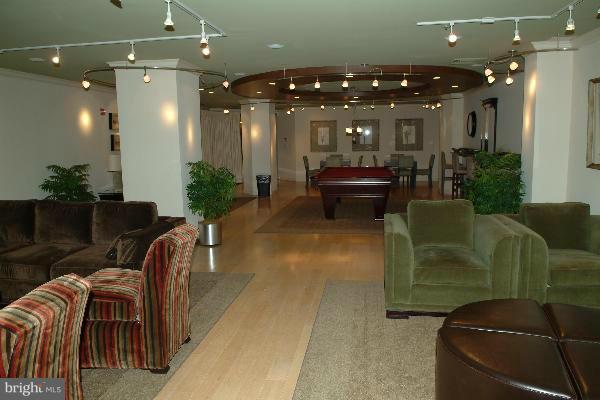 RENAISSANCE - Residential Lease