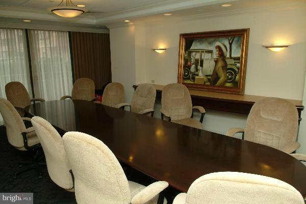 RENAISSANCE - Residential Lease