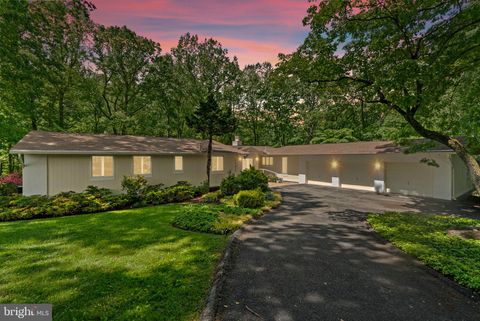 17810 POND ROAD ASHTON MD 20861