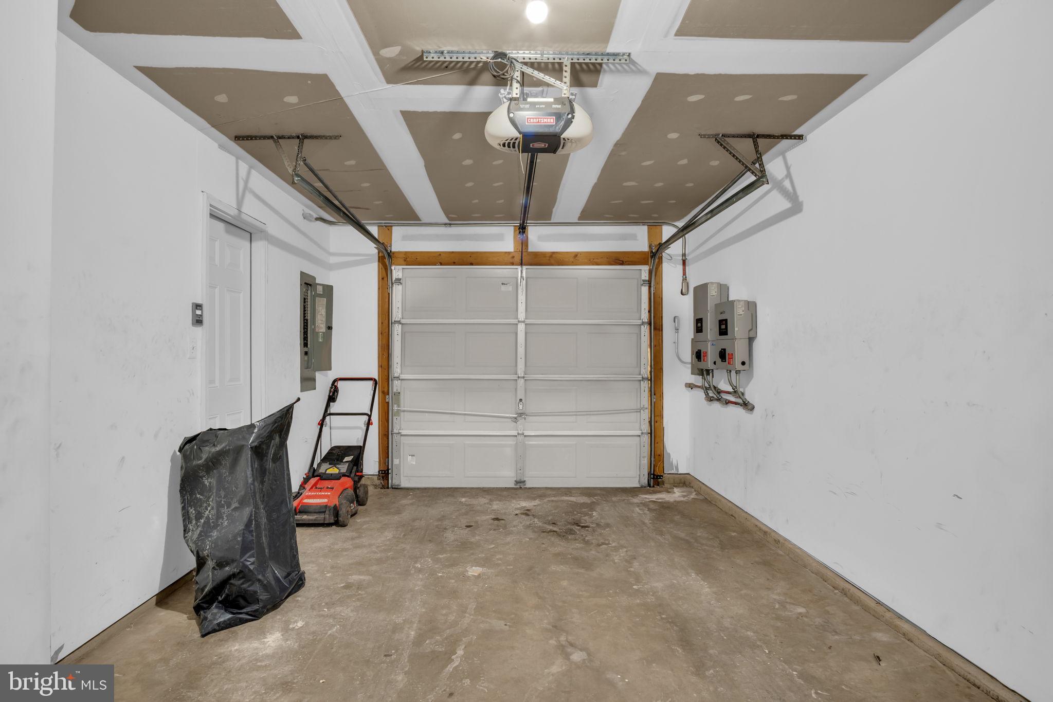 SALEM RUN - Residential