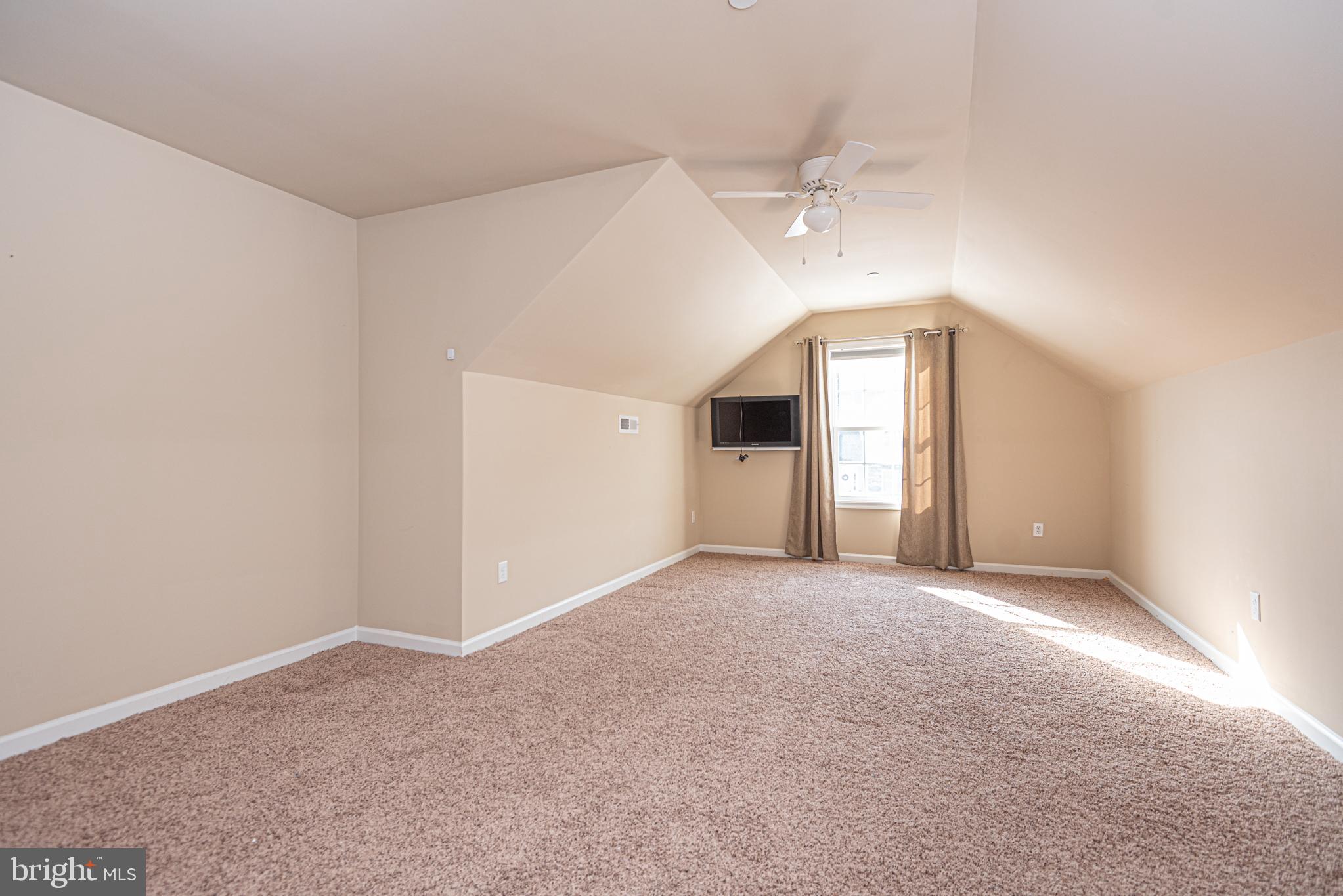 OCEAN PINES - THE POINT - Residential