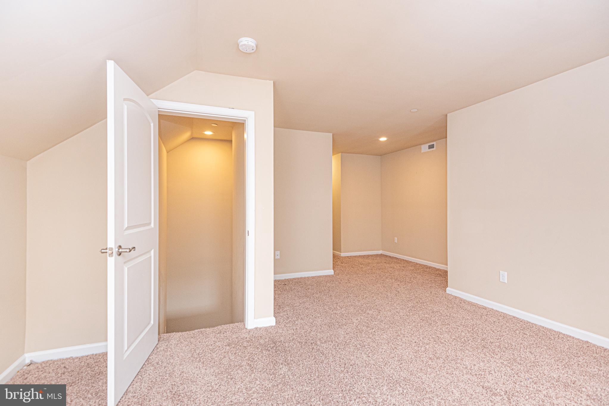 OCEAN PINES - THE POINT - Residential