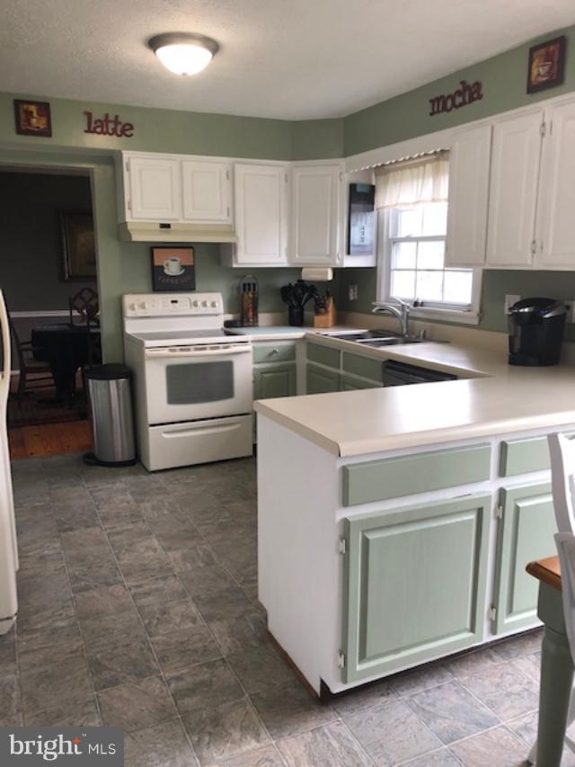 AVONDALE ACRES - Residential