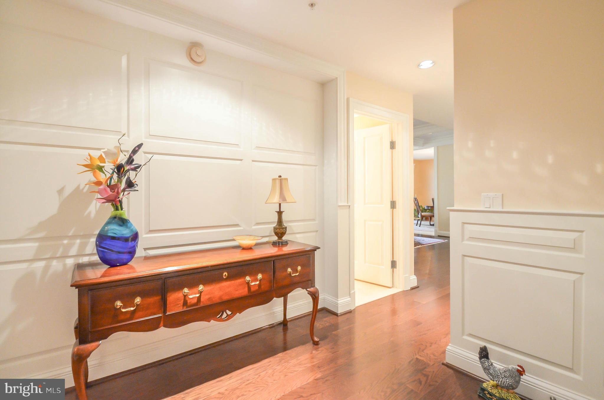 THE RITZ-CARLTON RESIDENCES - Residential