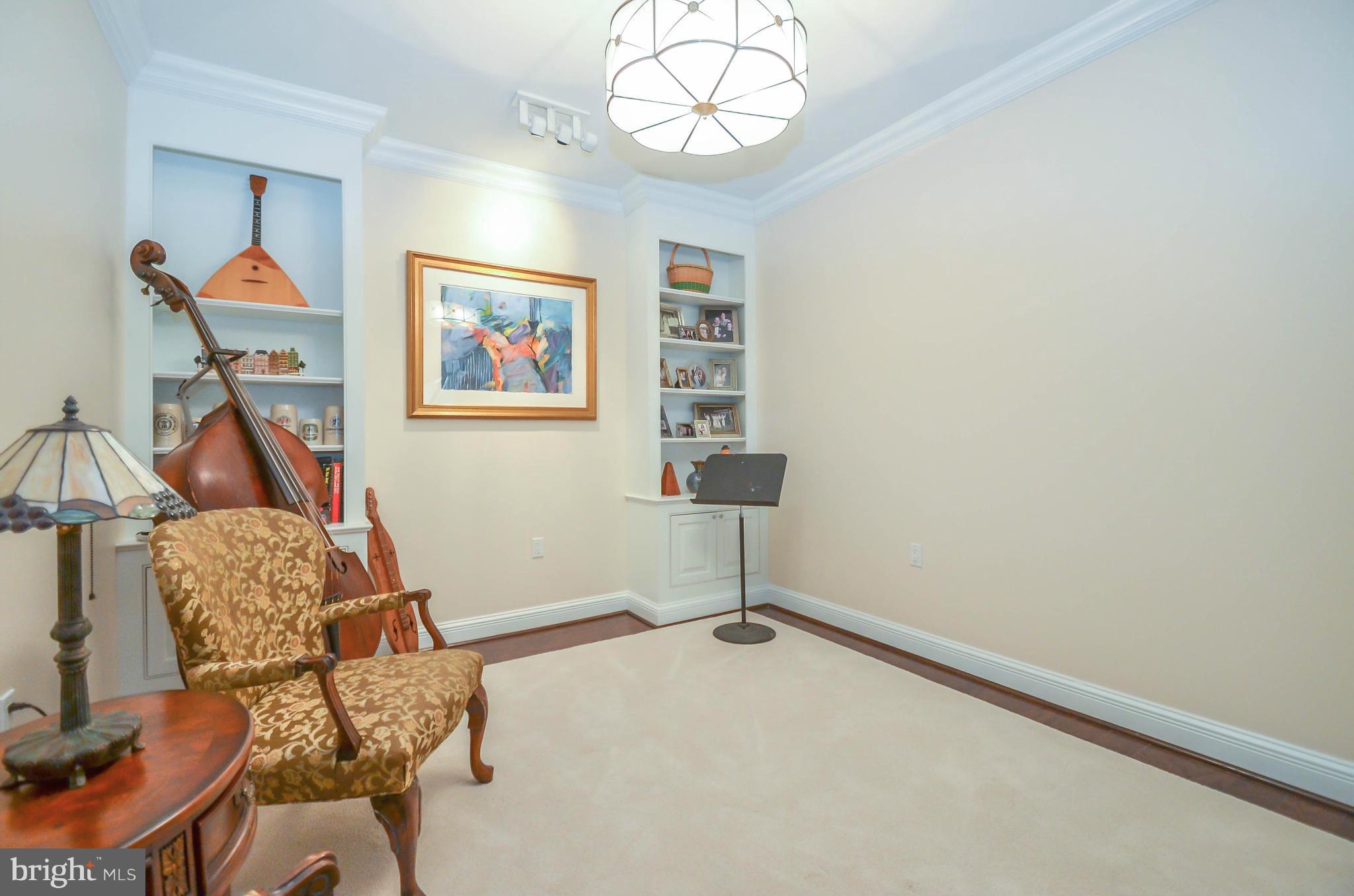 THE RITZ-CARLTON RESIDENCES - Residential