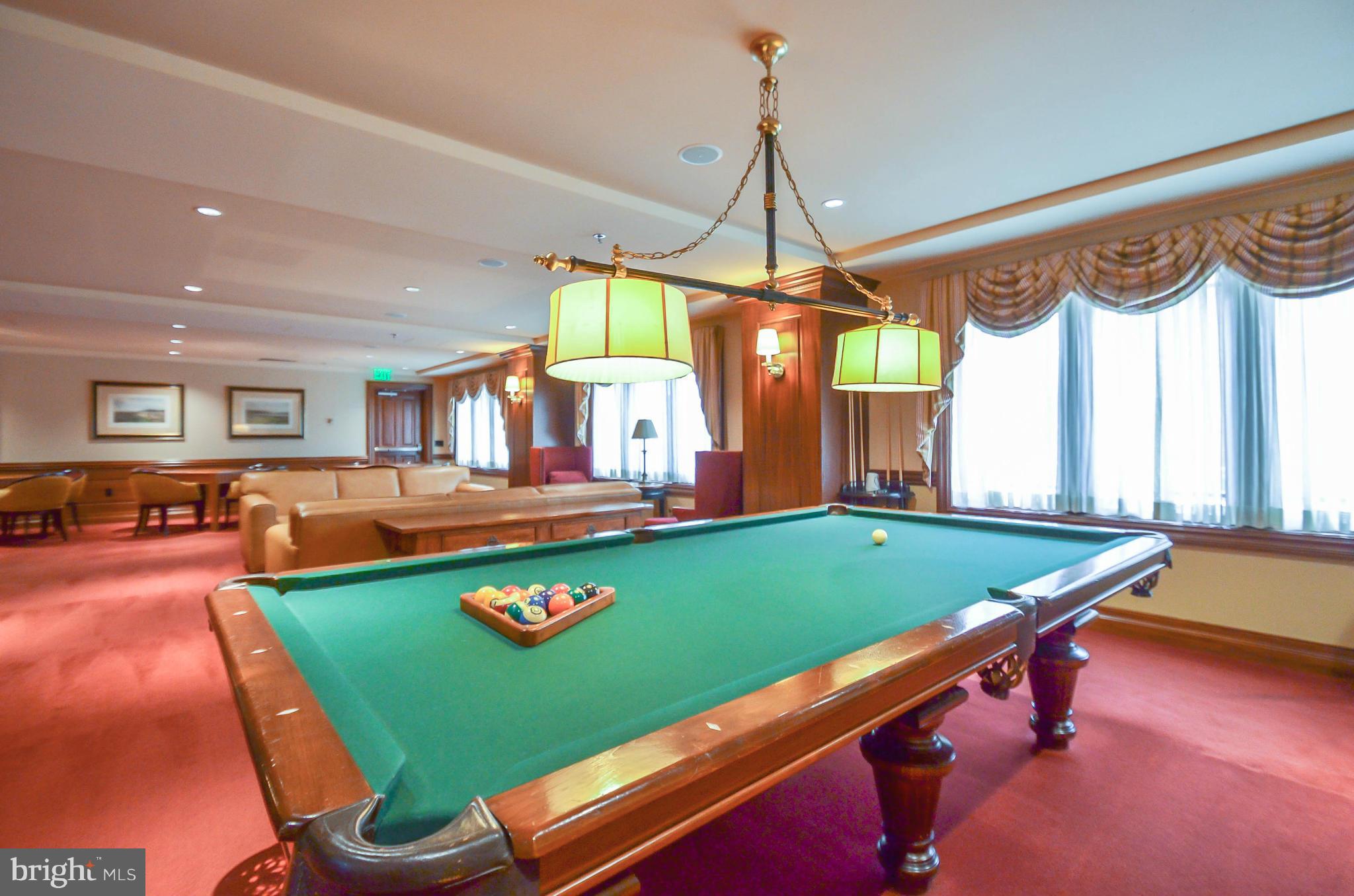 THE RITZ-CARLTON RESIDENCES - Residential