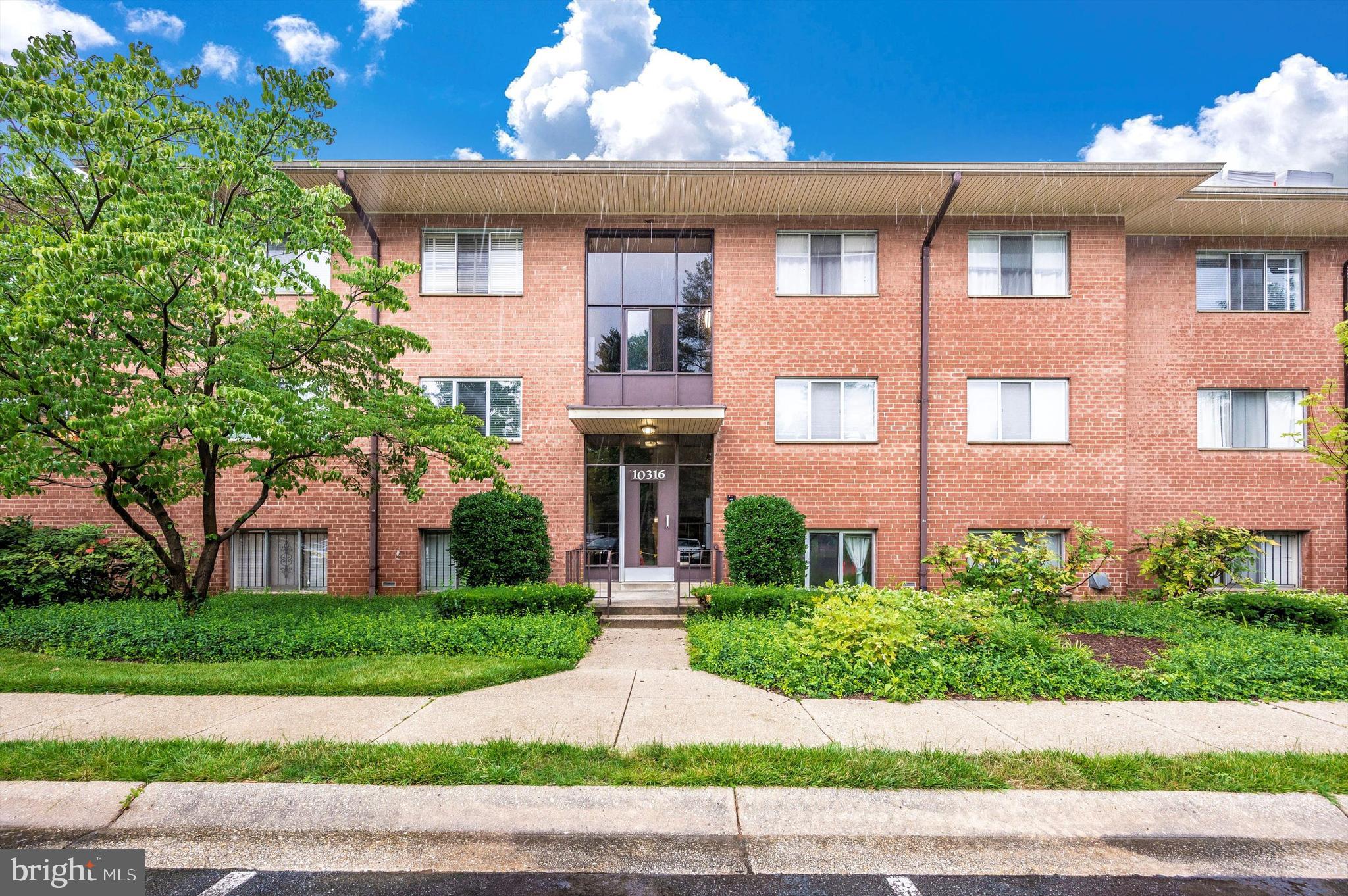 Convenient ground level one bedroom, one bathroom condo in Grosvenor Park IV. Glass sliding doors leading out to a private back patio, overlooking a lake and grassy field. Kitchen was recently remodeled and new hardwood flooring throughout the common spaces. Lots of storage, plus a storage unit in the basement. Washer and dryer is conveniently located in the apartment common room on the same floor as the unit. Community pool and tennis courts included, two allotted parking spaces available, as well as, around the clock security. A short distance to Grosvenor-Strathmore Metro Station. Food market and deli located within the community.