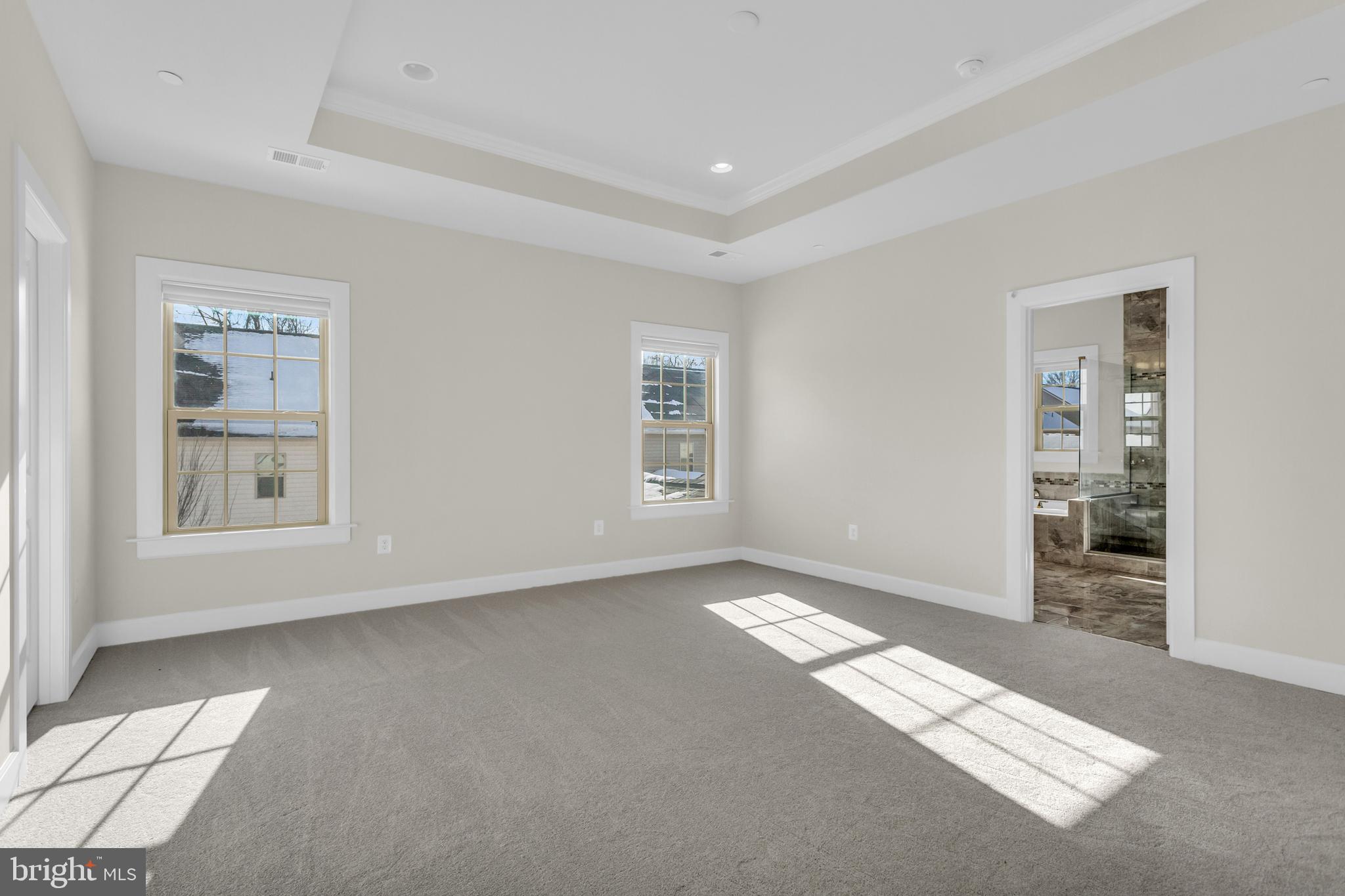 MANOR OAKS - Residential