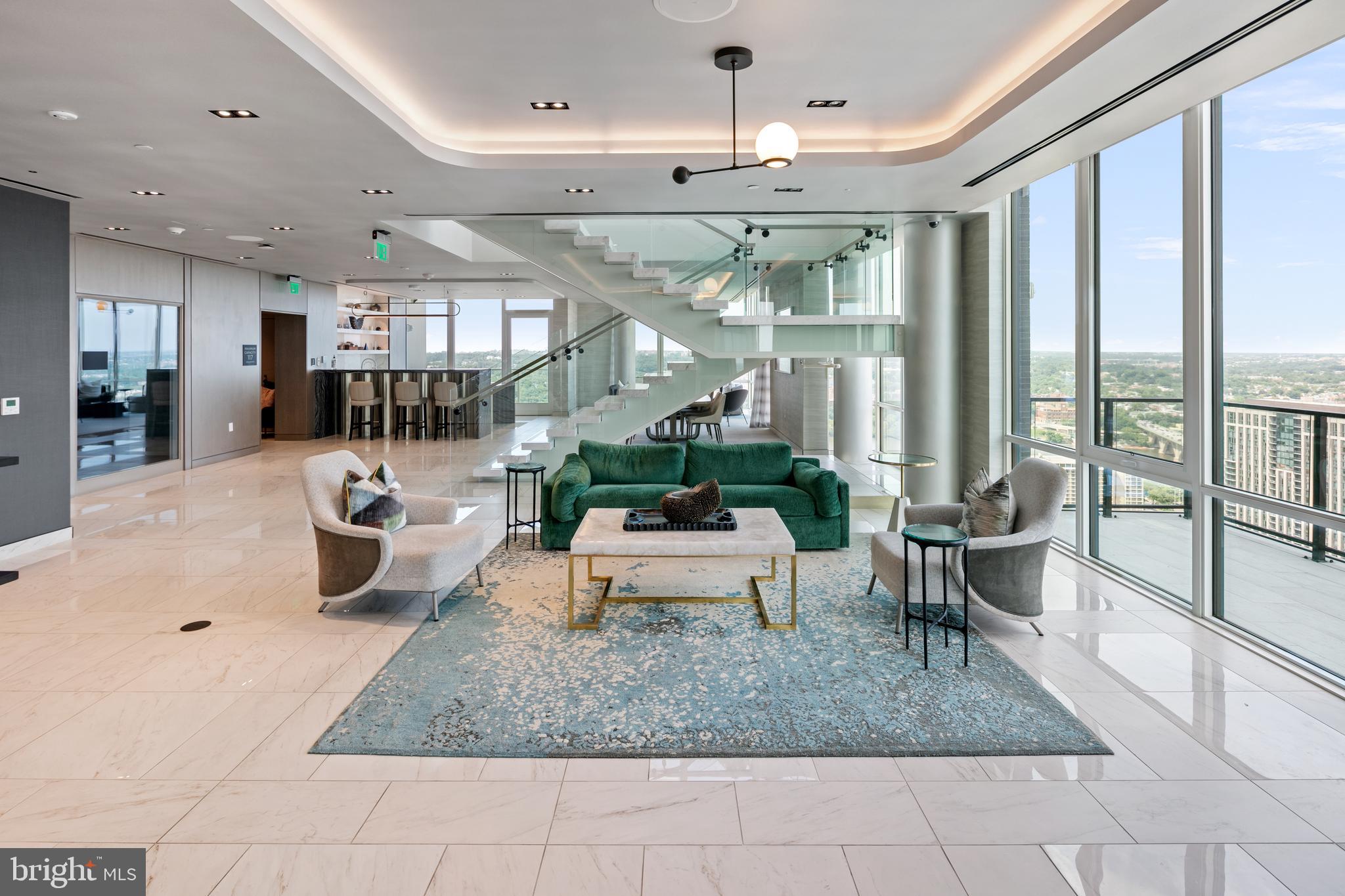 ROSSLYN - Residential