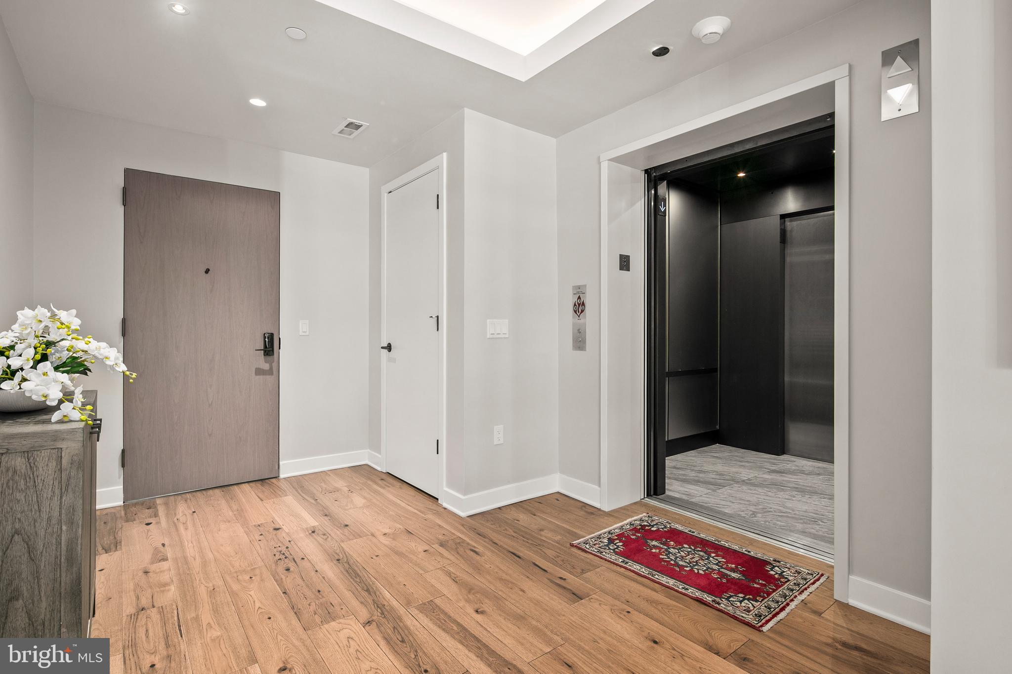 1781 N PIERCE STREET 802