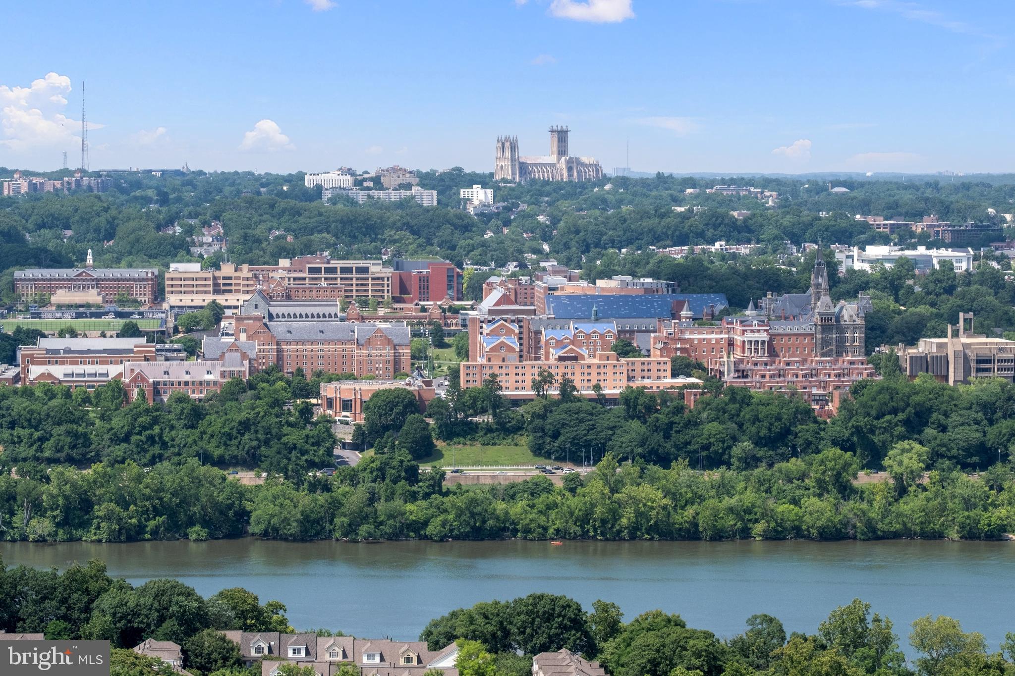 ROSSLYN - Residential