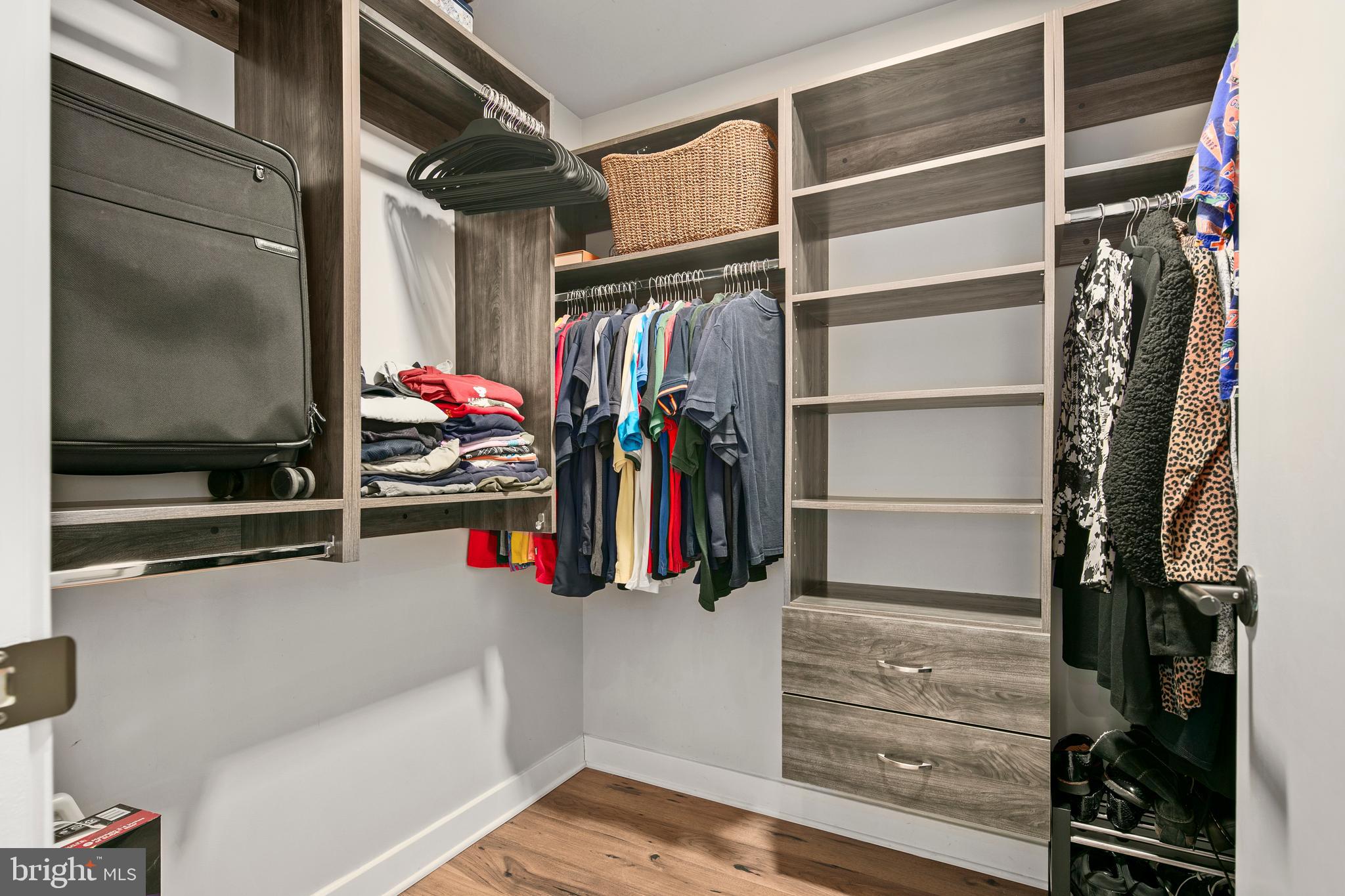 ROSSLYN - Residential