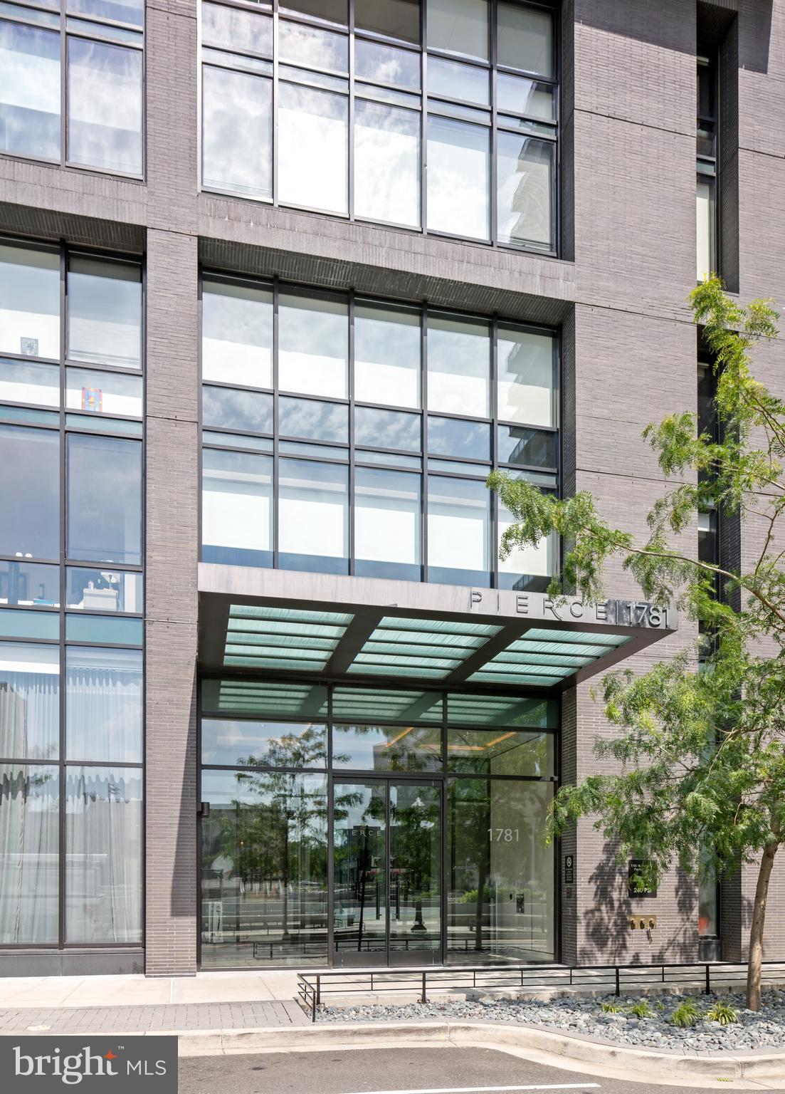 ROSSLYN - Residential