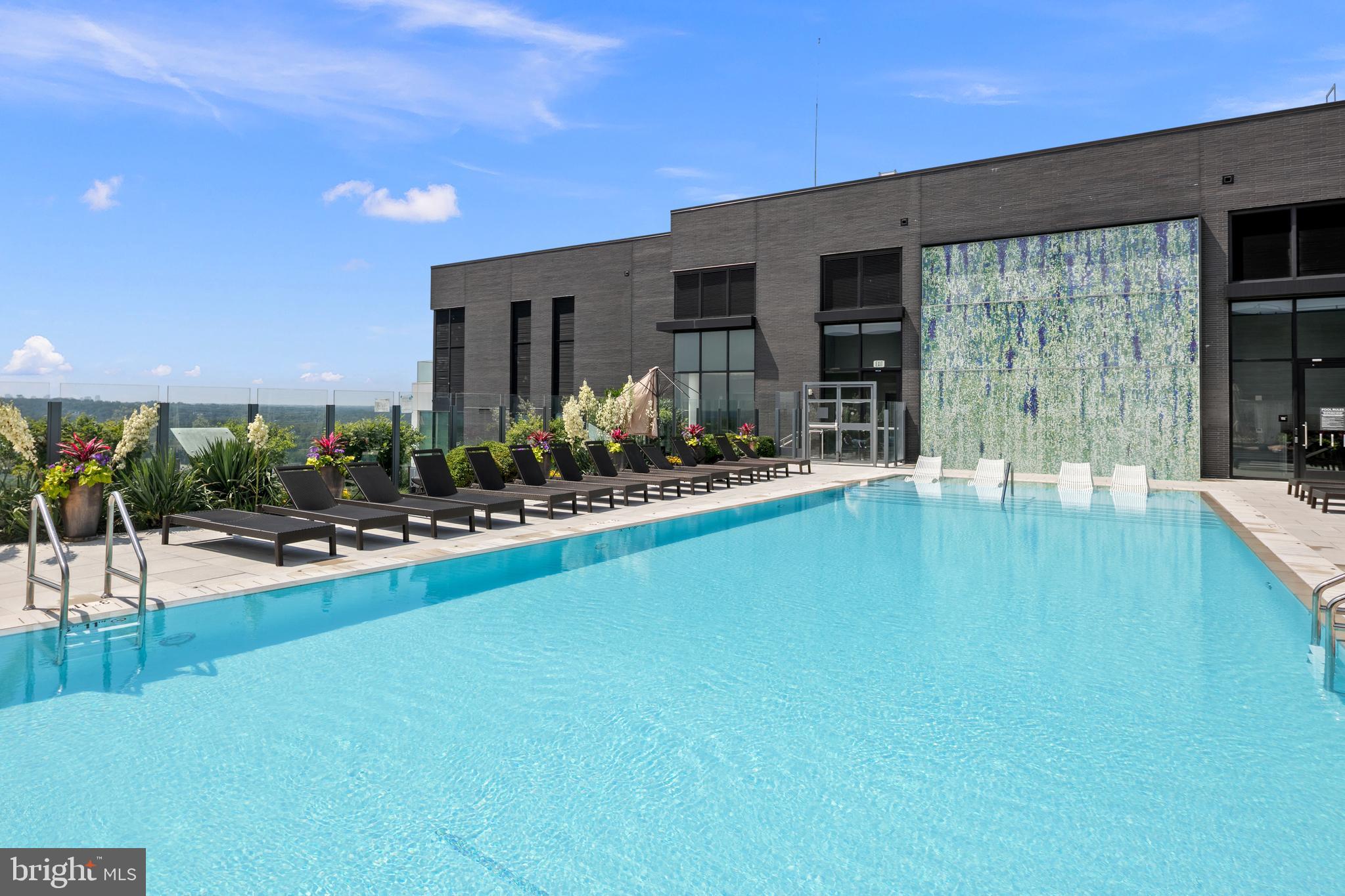 ROSSLYN - Residential