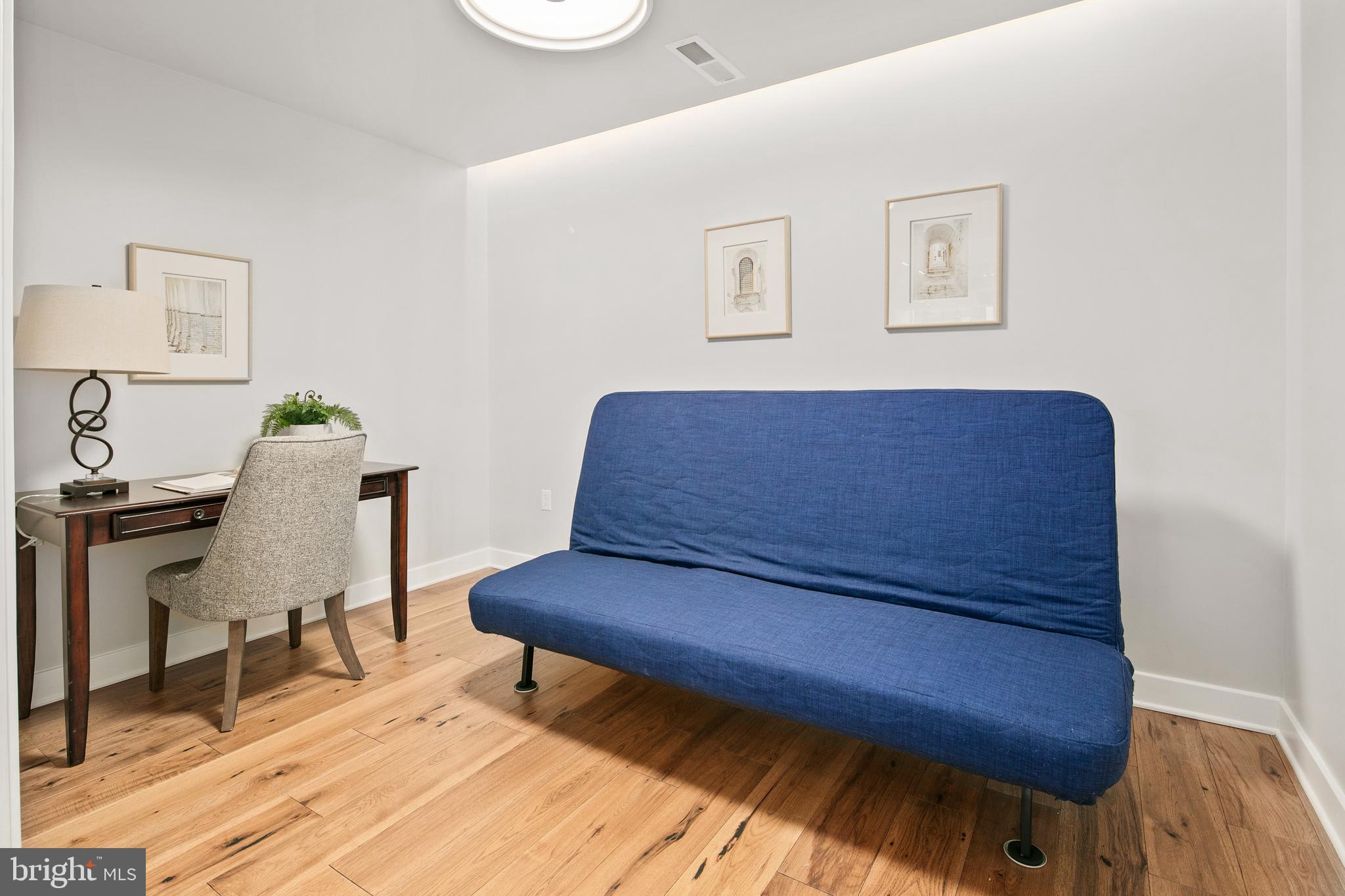 ROSSLYN - Residential