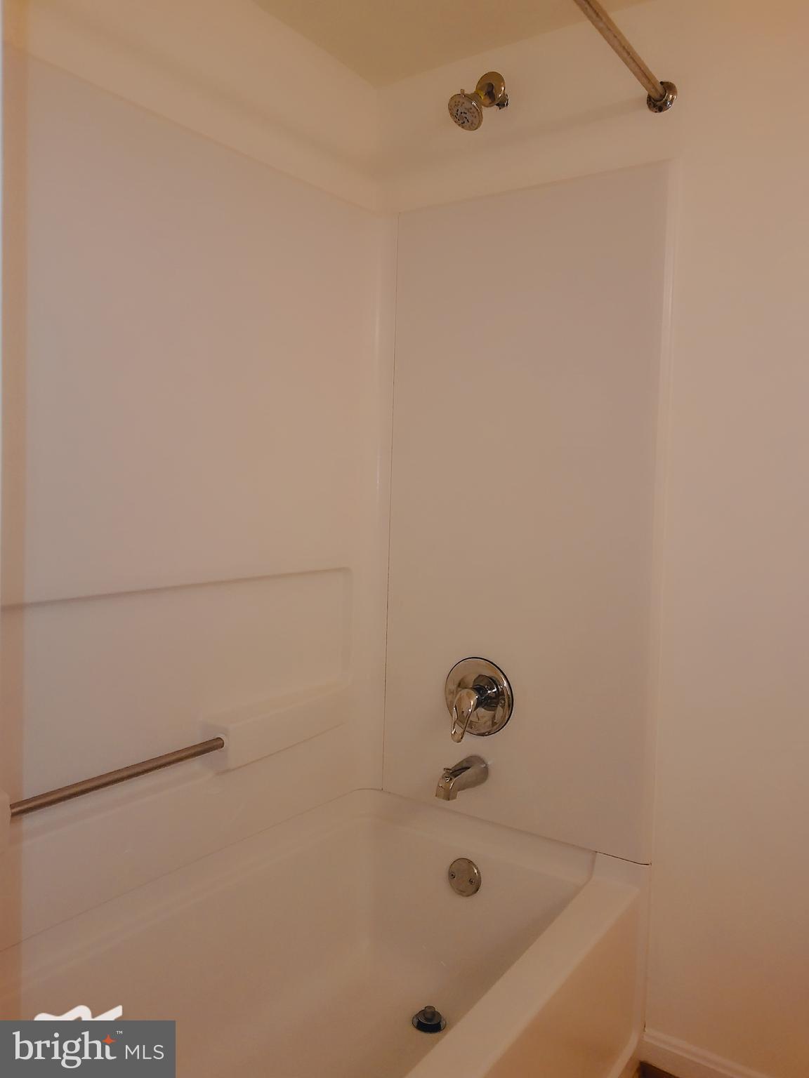 KING FARM BAILEYS COMMON - Residential Lease