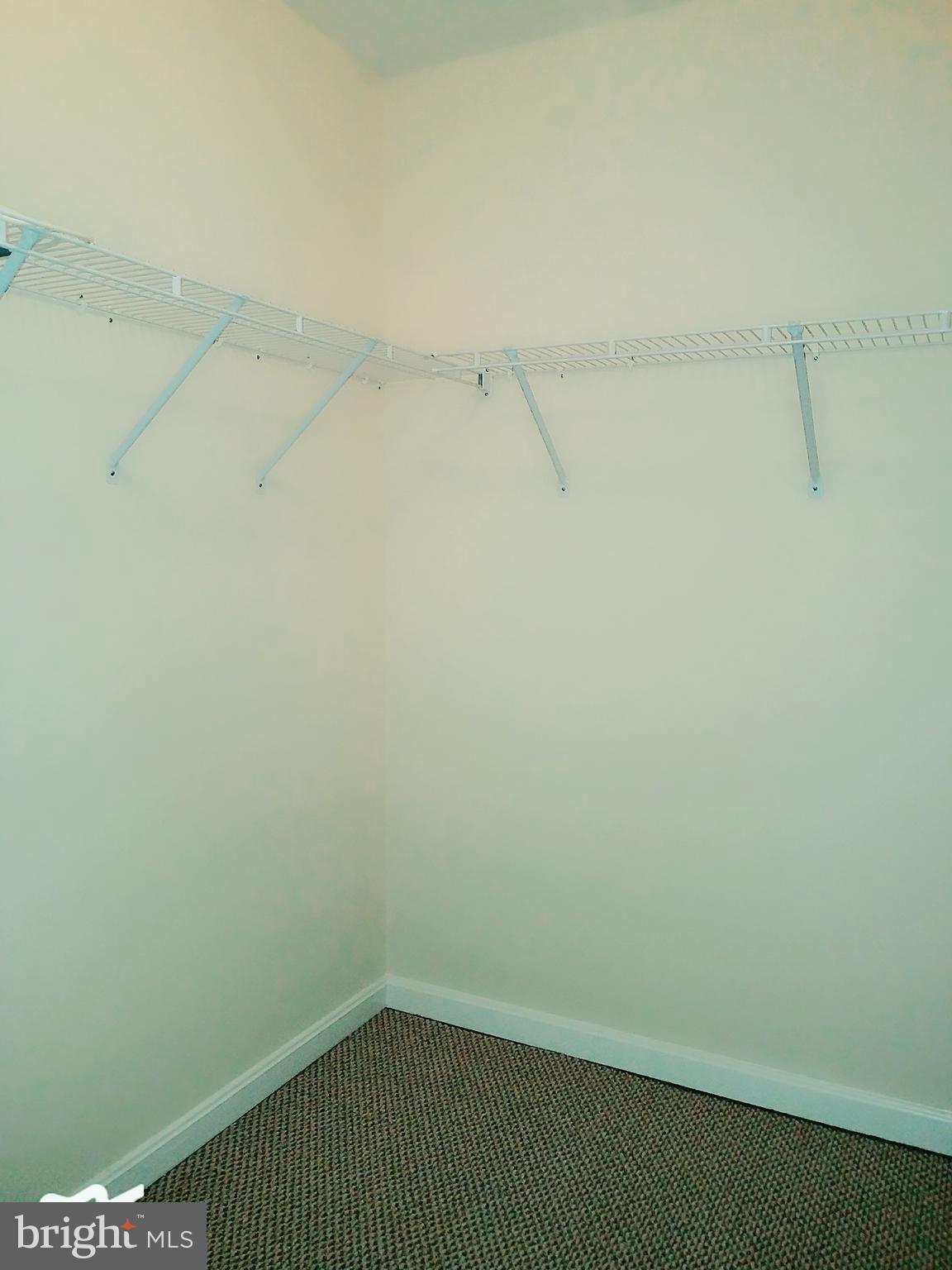 KING FARM BAILEYS COMMON - Residential Lease