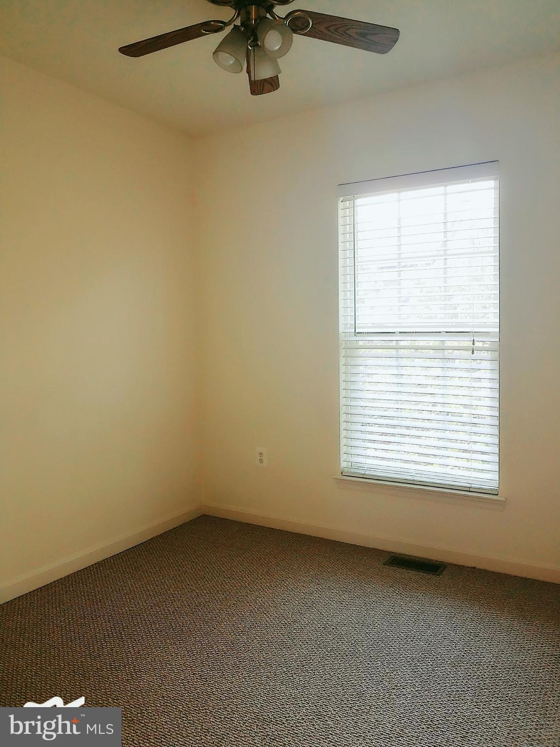 KING FARM BAILEYS COMMON - Residential Lease