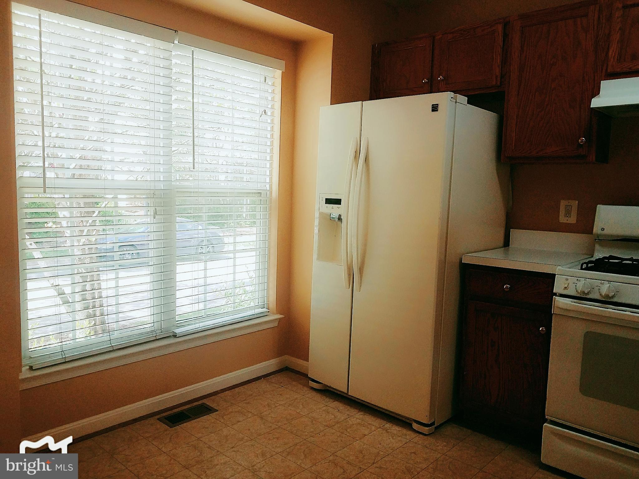 KING FARM BAILEYS COMMON - Residential Lease