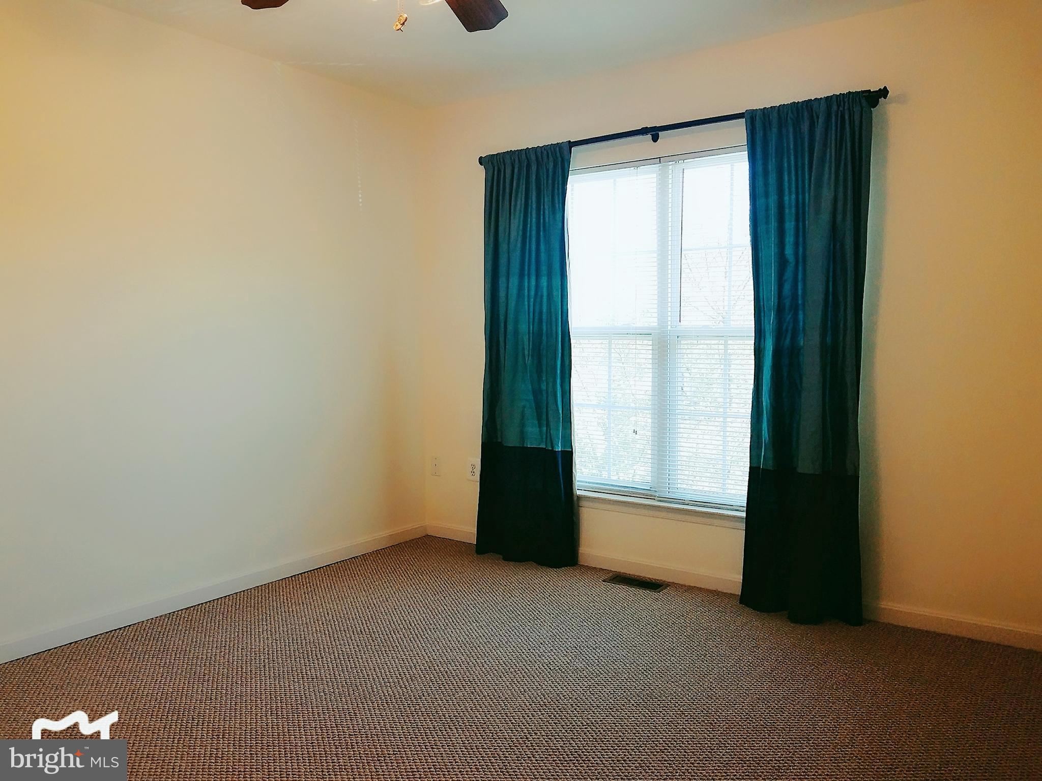 KING FARM BAILEYS COMMON - Residential Lease