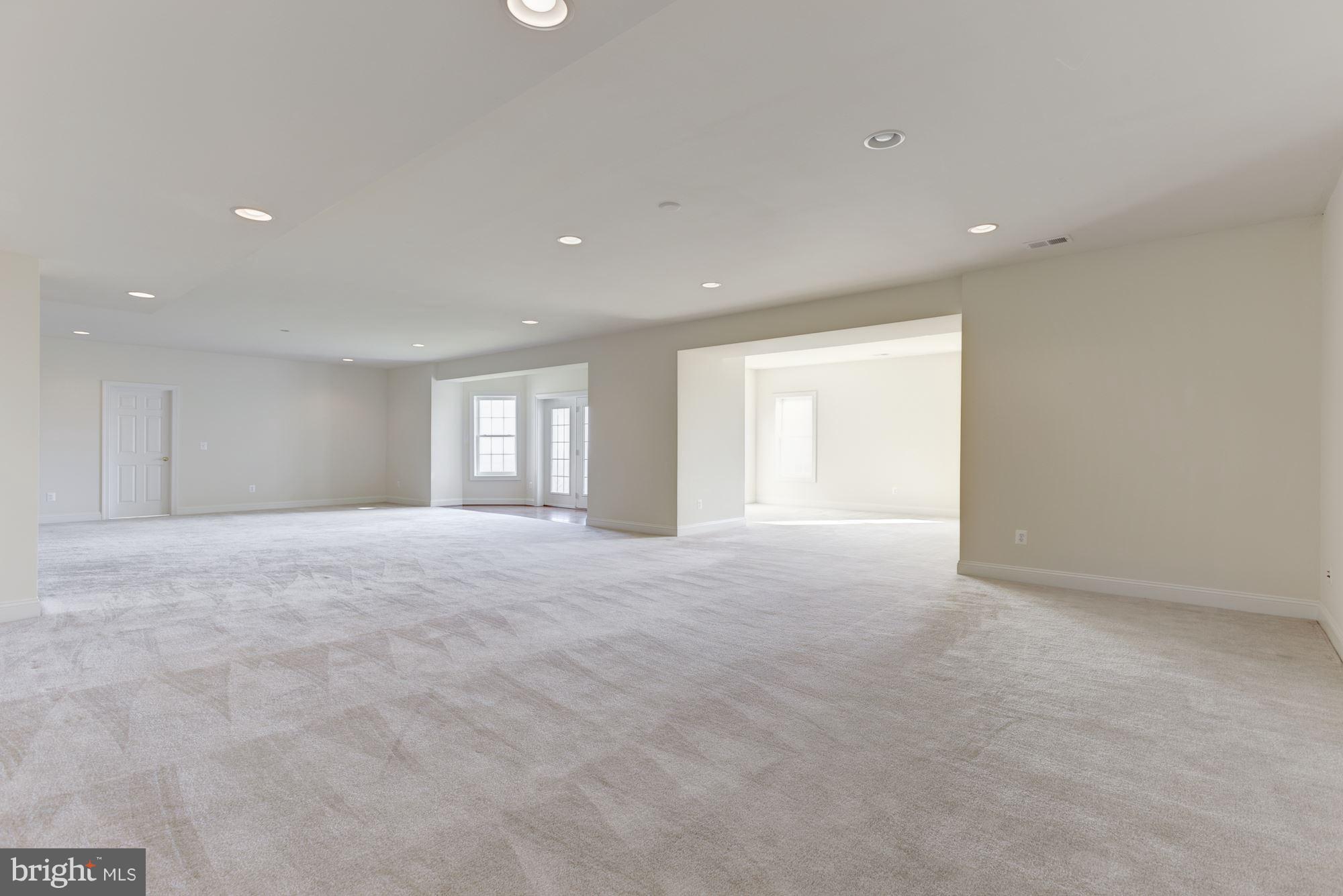 HIGHLANDS - Residential Lease