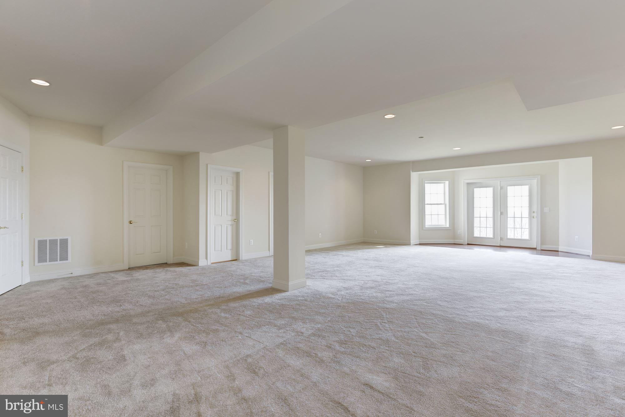 HIGHLANDS - Residential Lease