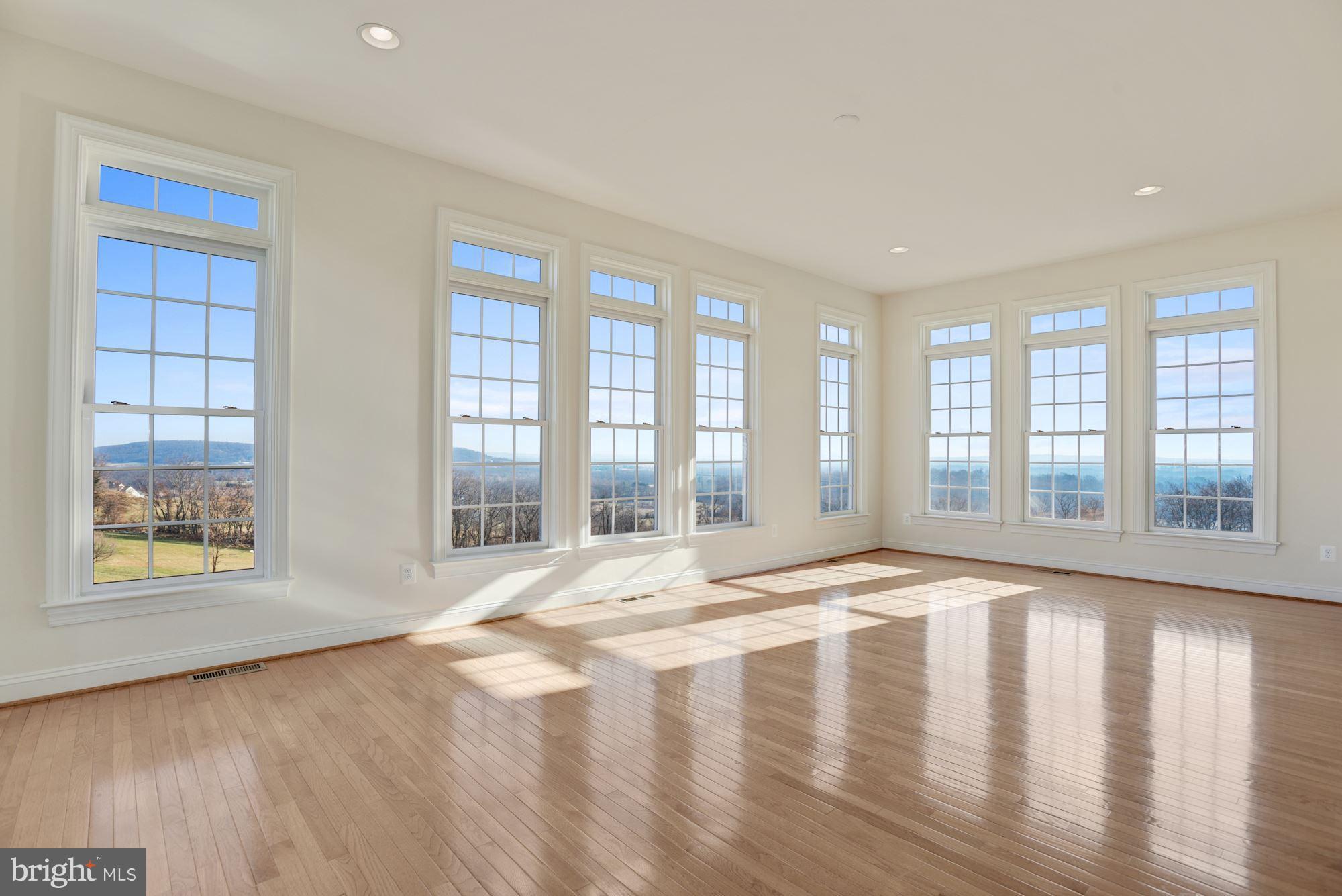 HIGHLANDS - Residential Lease