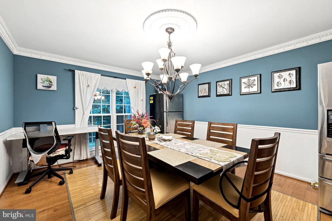 LANGLEY OAKS - Residential Lease