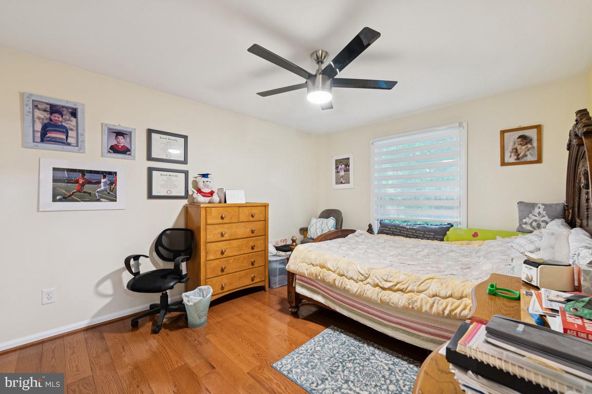 LANGLEY OAKS - Residential Lease