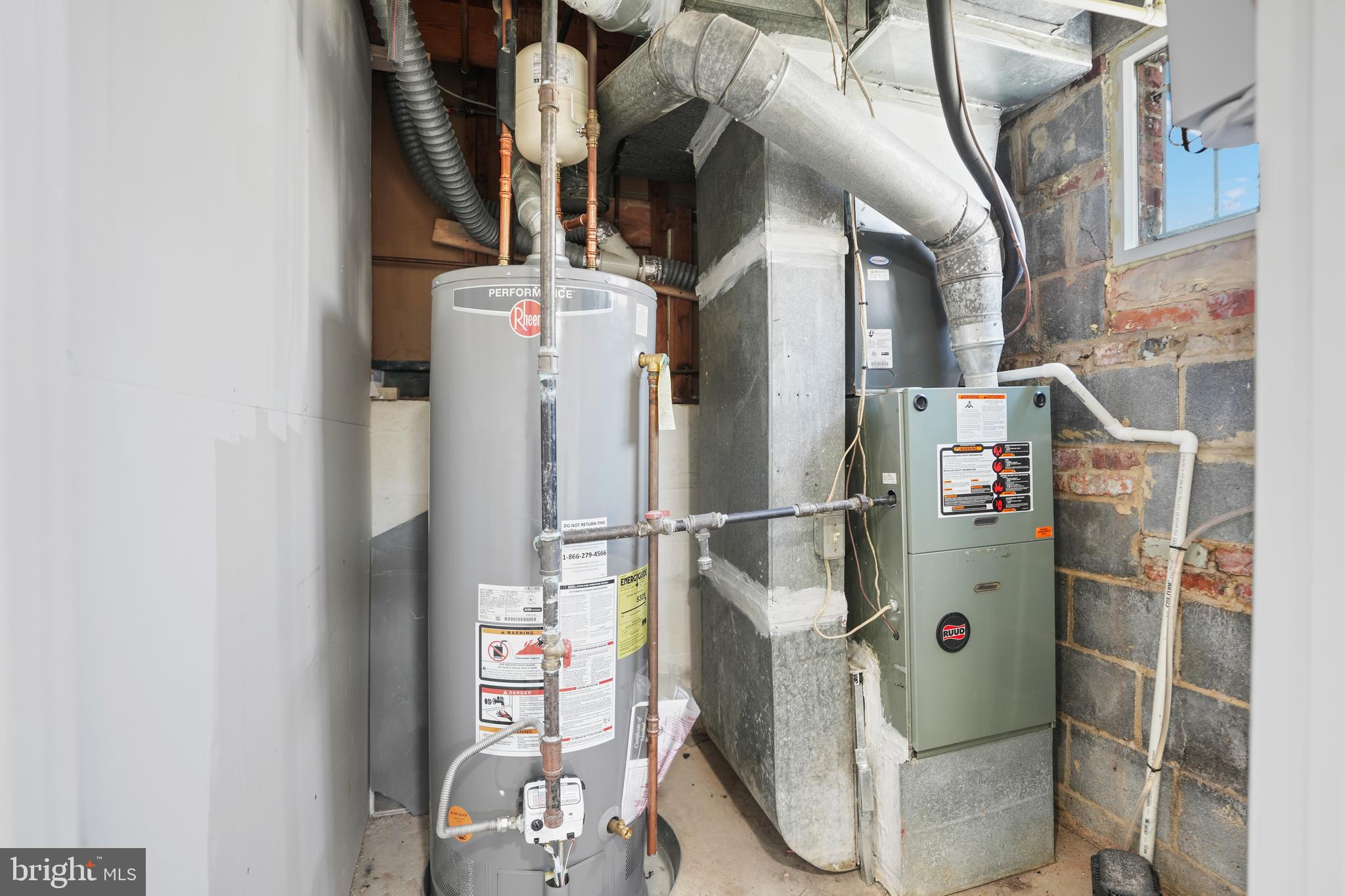 WALKER MILL - Residential Lease