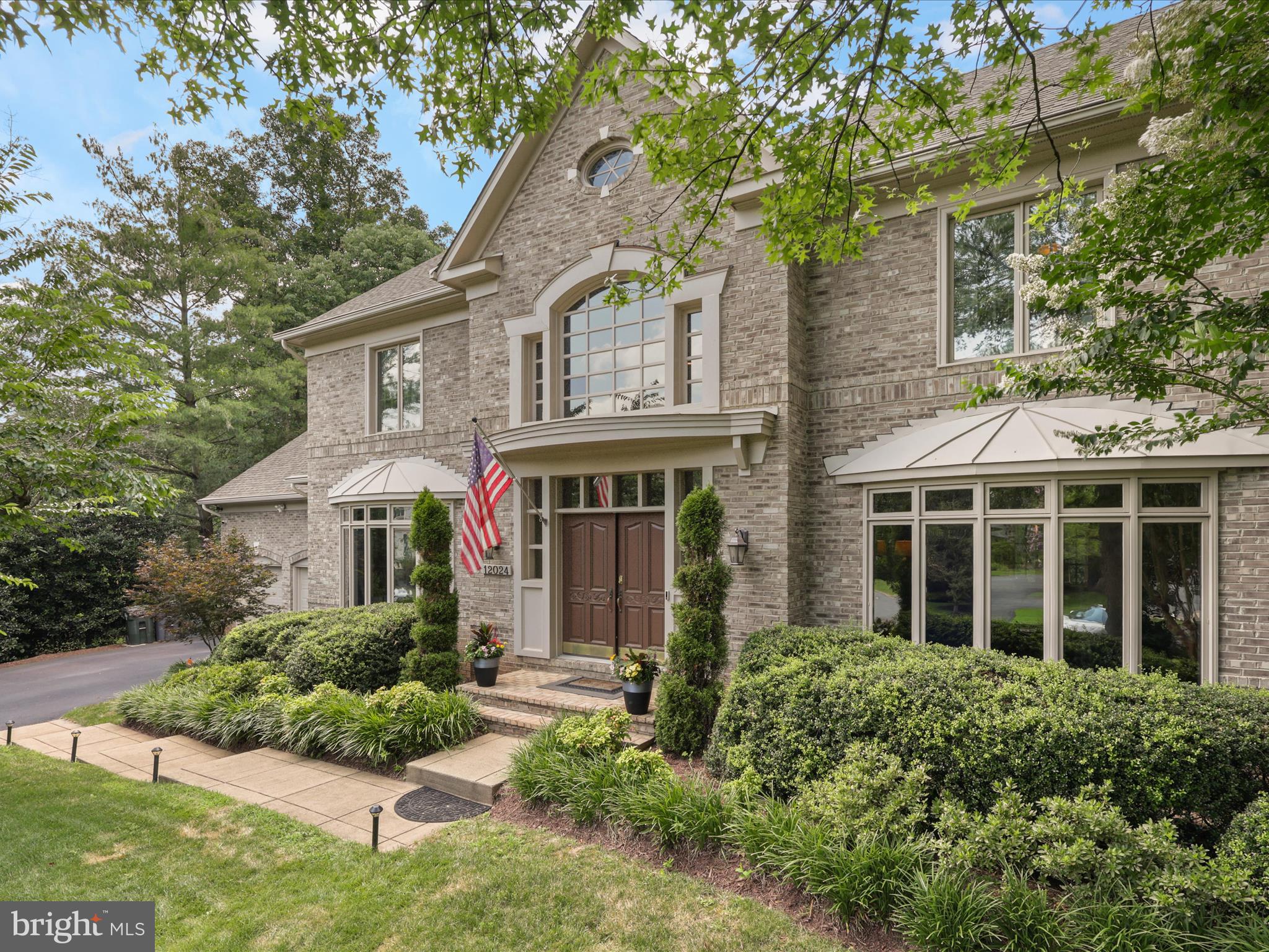 RESTON - Residential