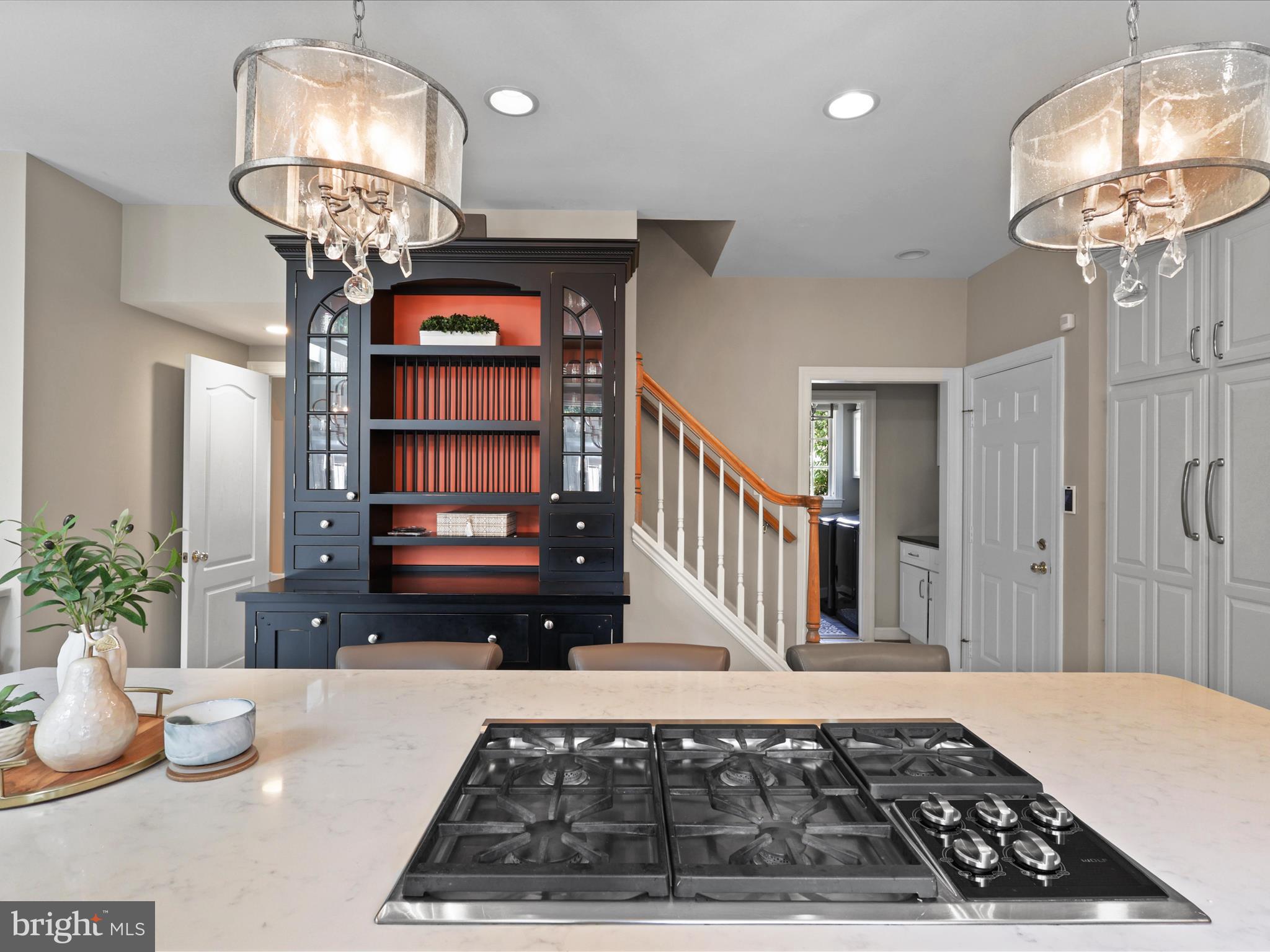 RESTON - Residential