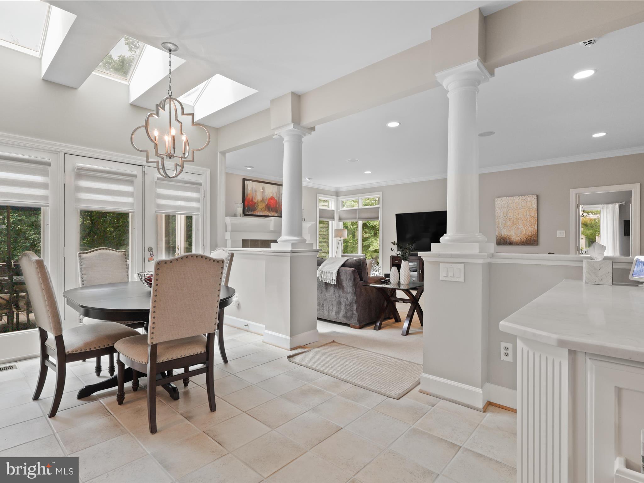 RESTON - Residential