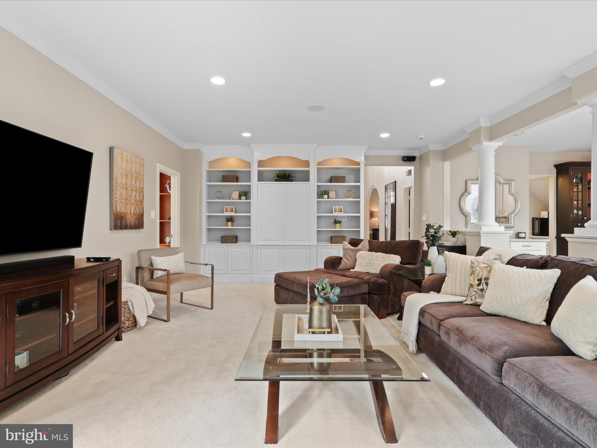 RESTON - Residential