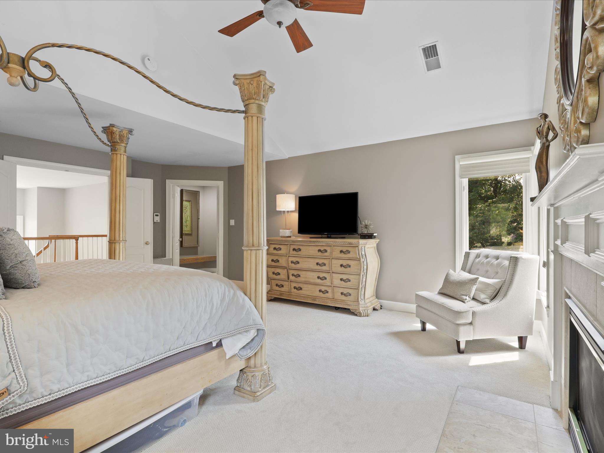 RESTON - Residential