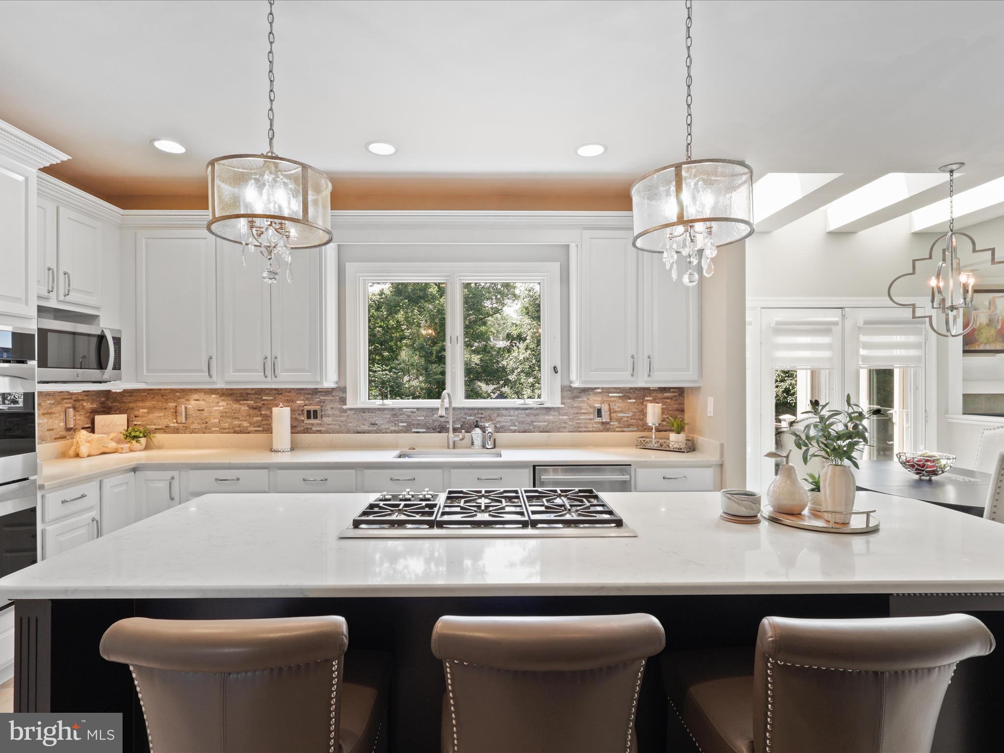 RESTON - Residential