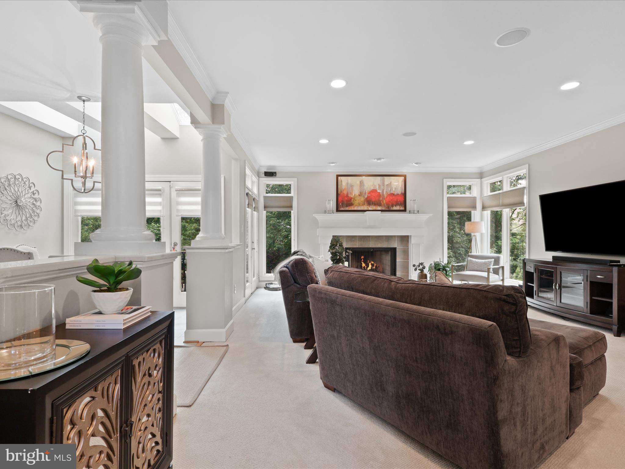 RESTON - Residential