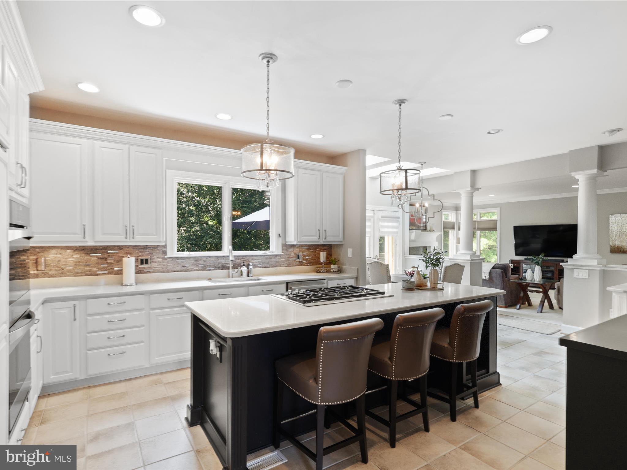 RESTON - Residential