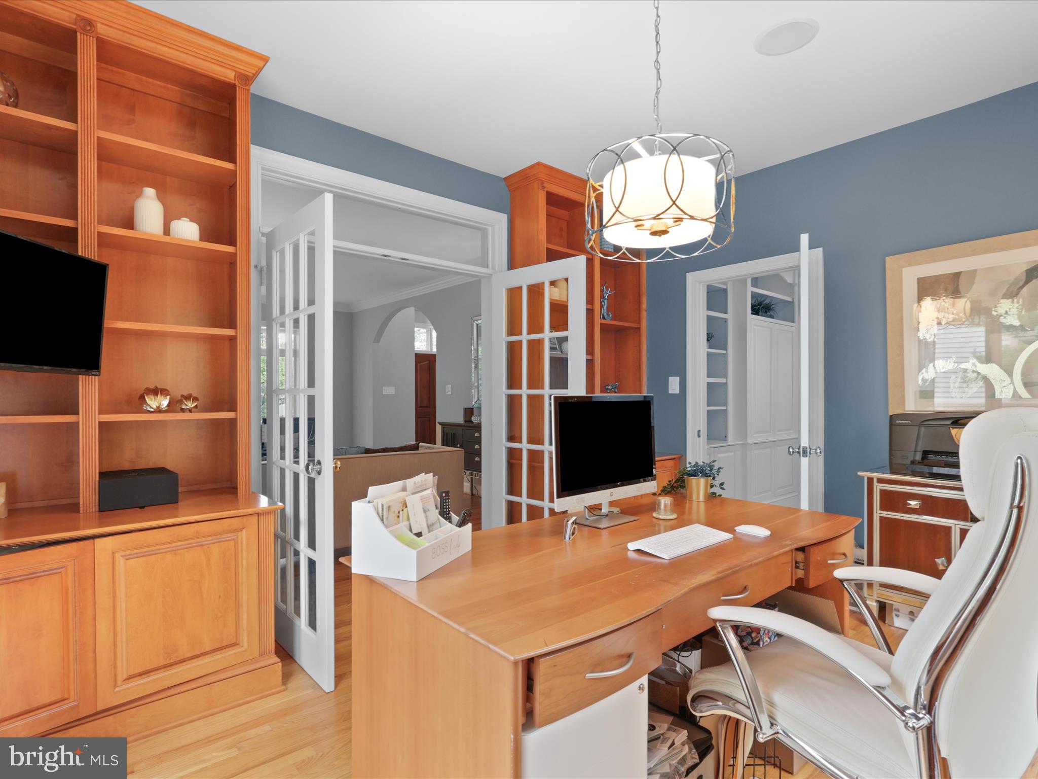 RESTON - Residential